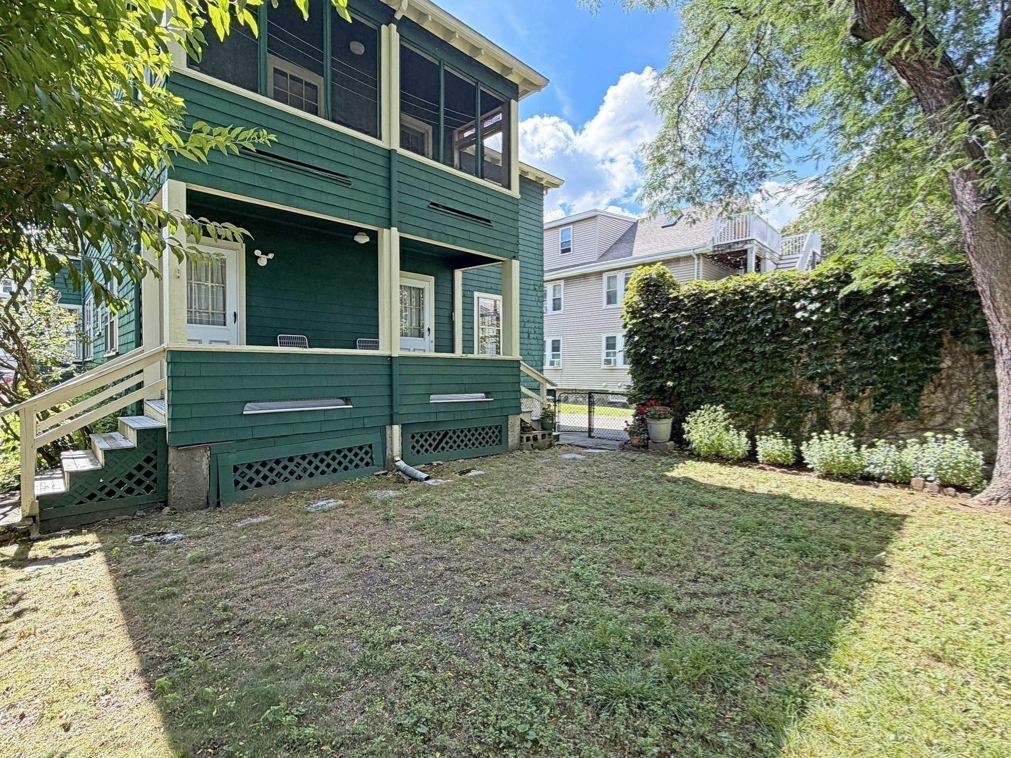 227-229 Tremont St Property Photo 32