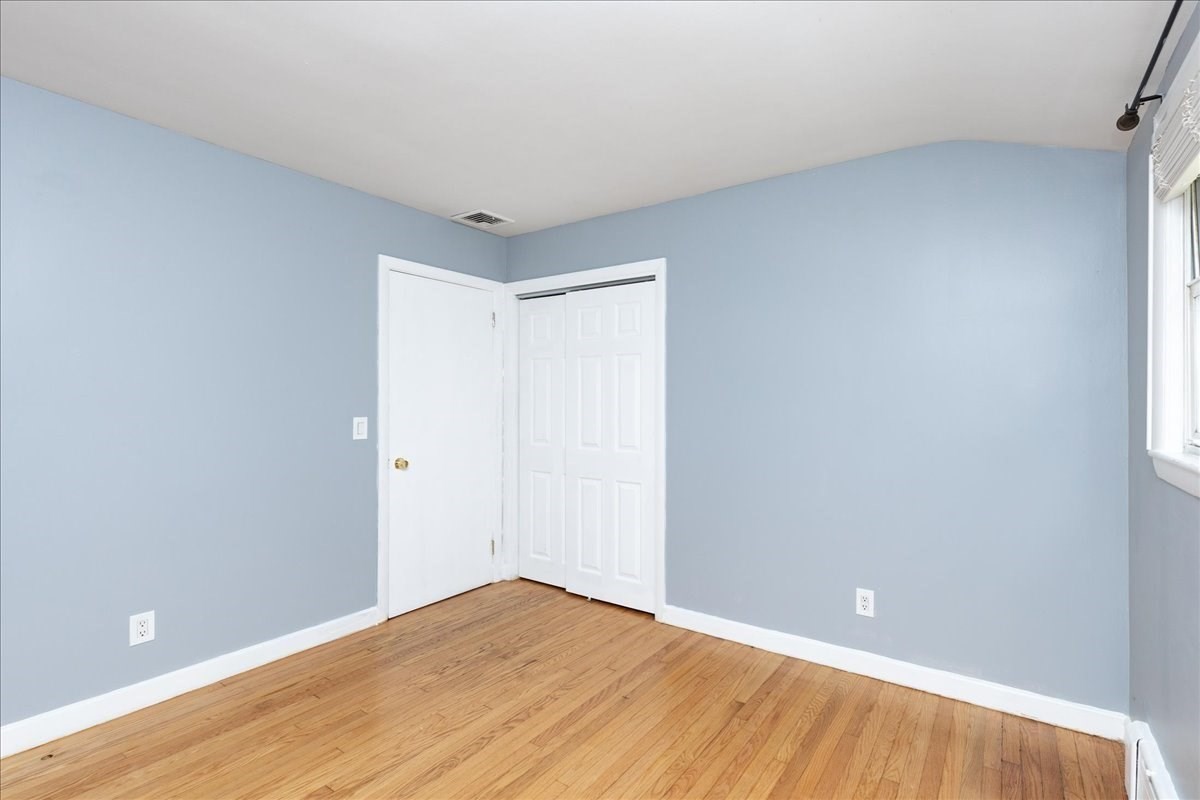 98 Pleasant View St Property Photo 16