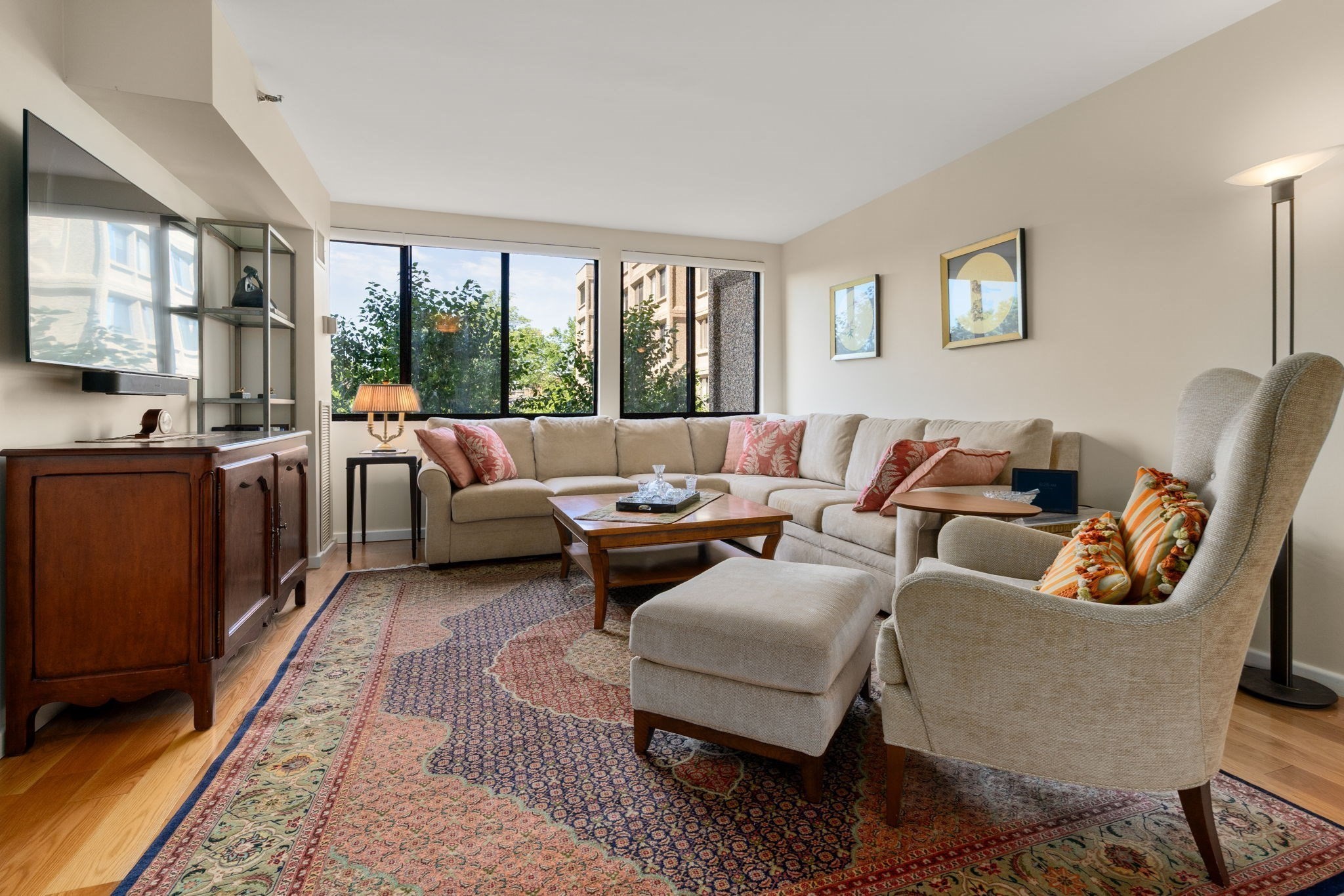 1731 Beacon Street # 402 Property Photo 3