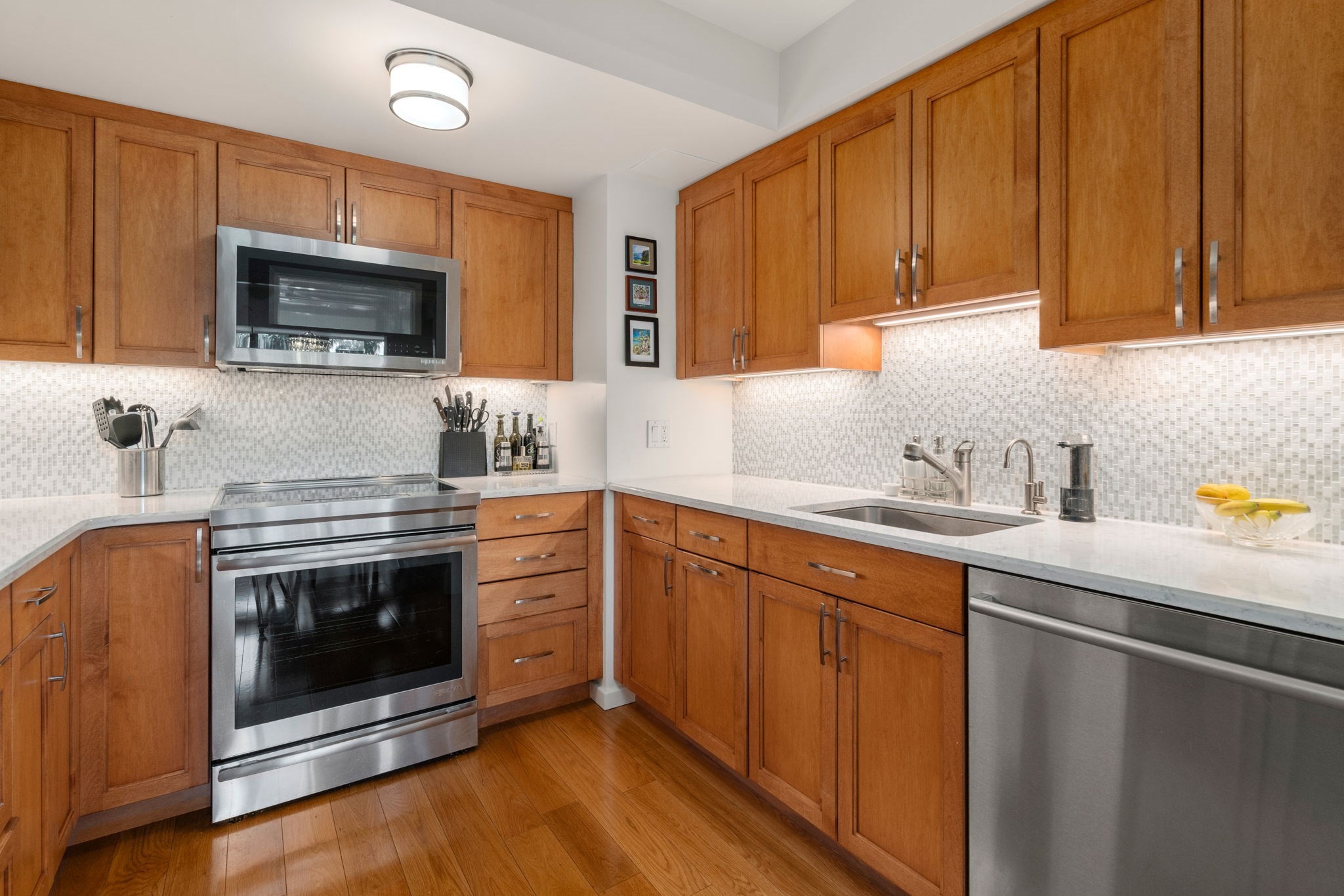 1731 Beacon Street # 402 Property Photo 6