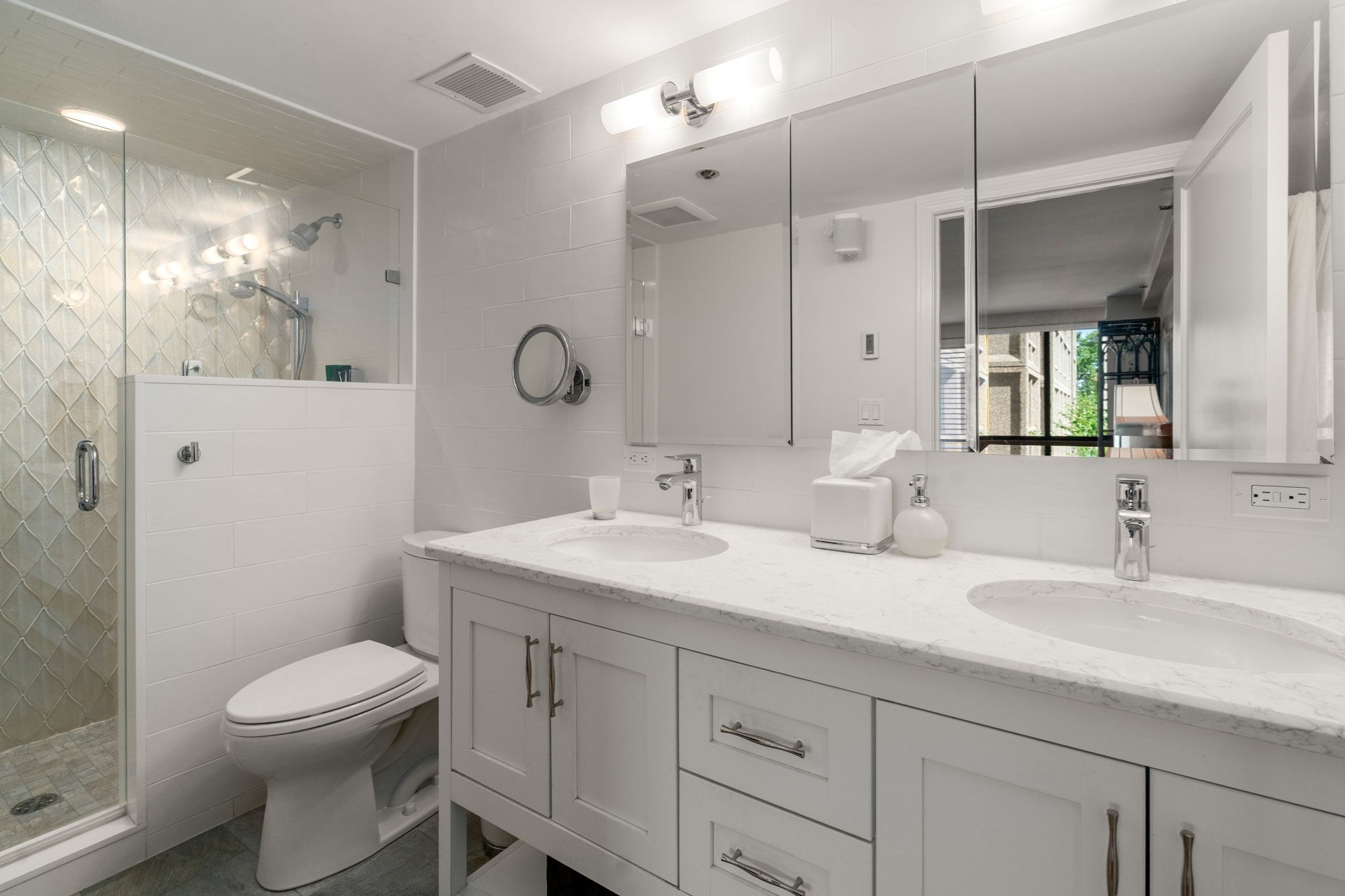 1731 Beacon Street # 402 Property Photo 13