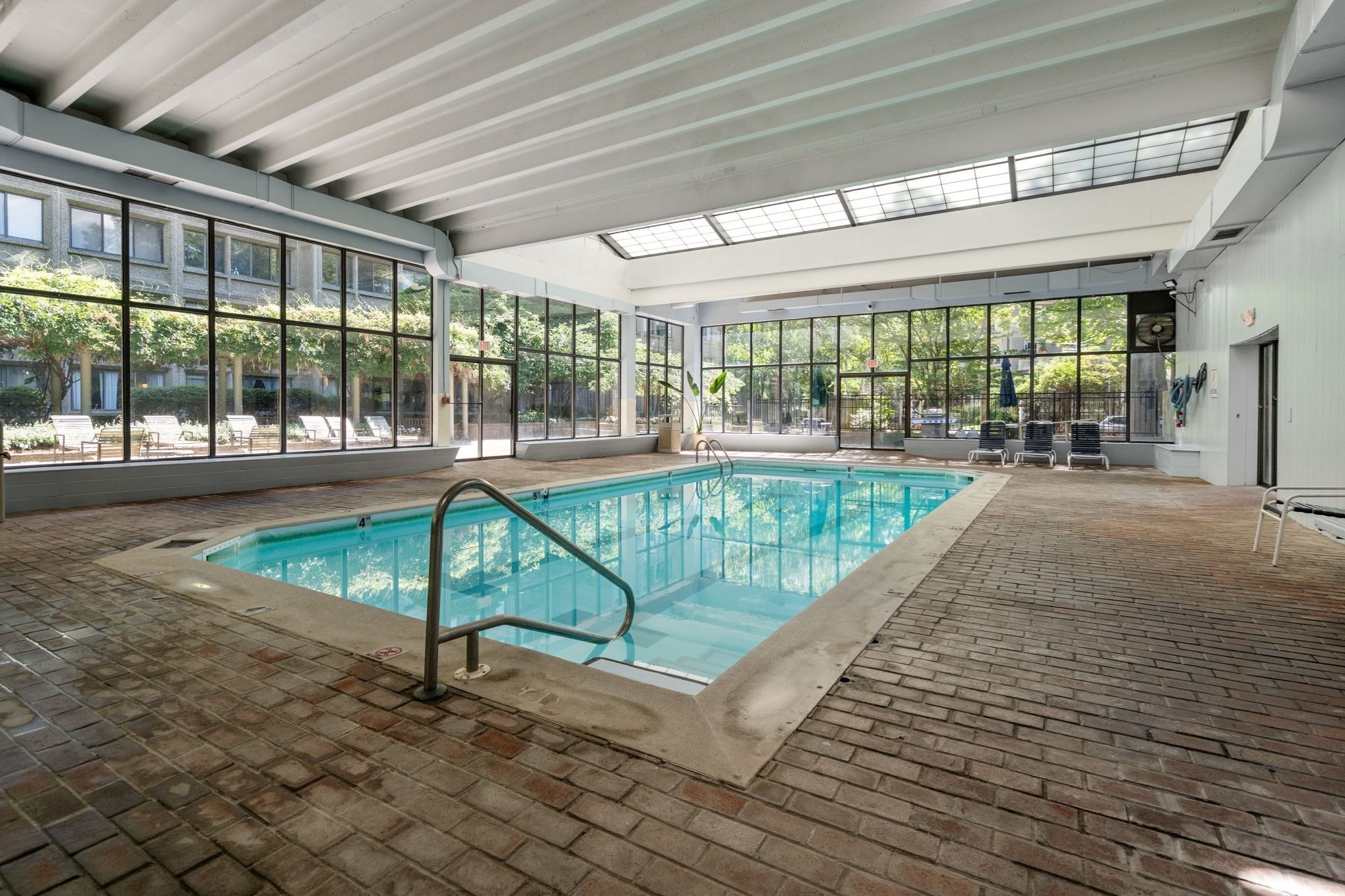 1731 Beacon Street # 402 Property Photo 21