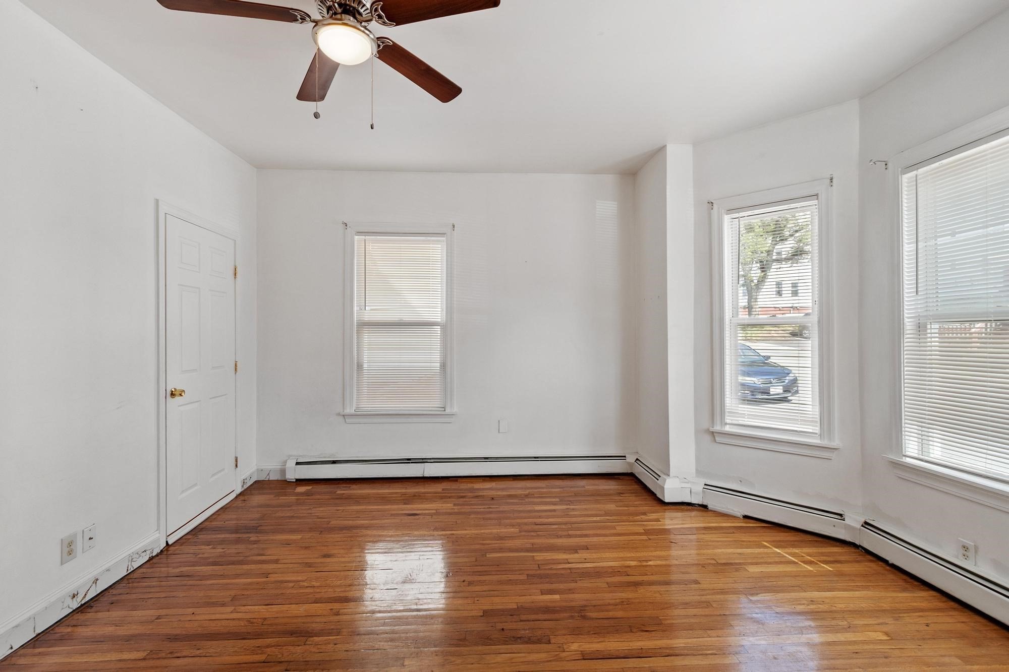 107 Hollingsworth St Property Photo 12