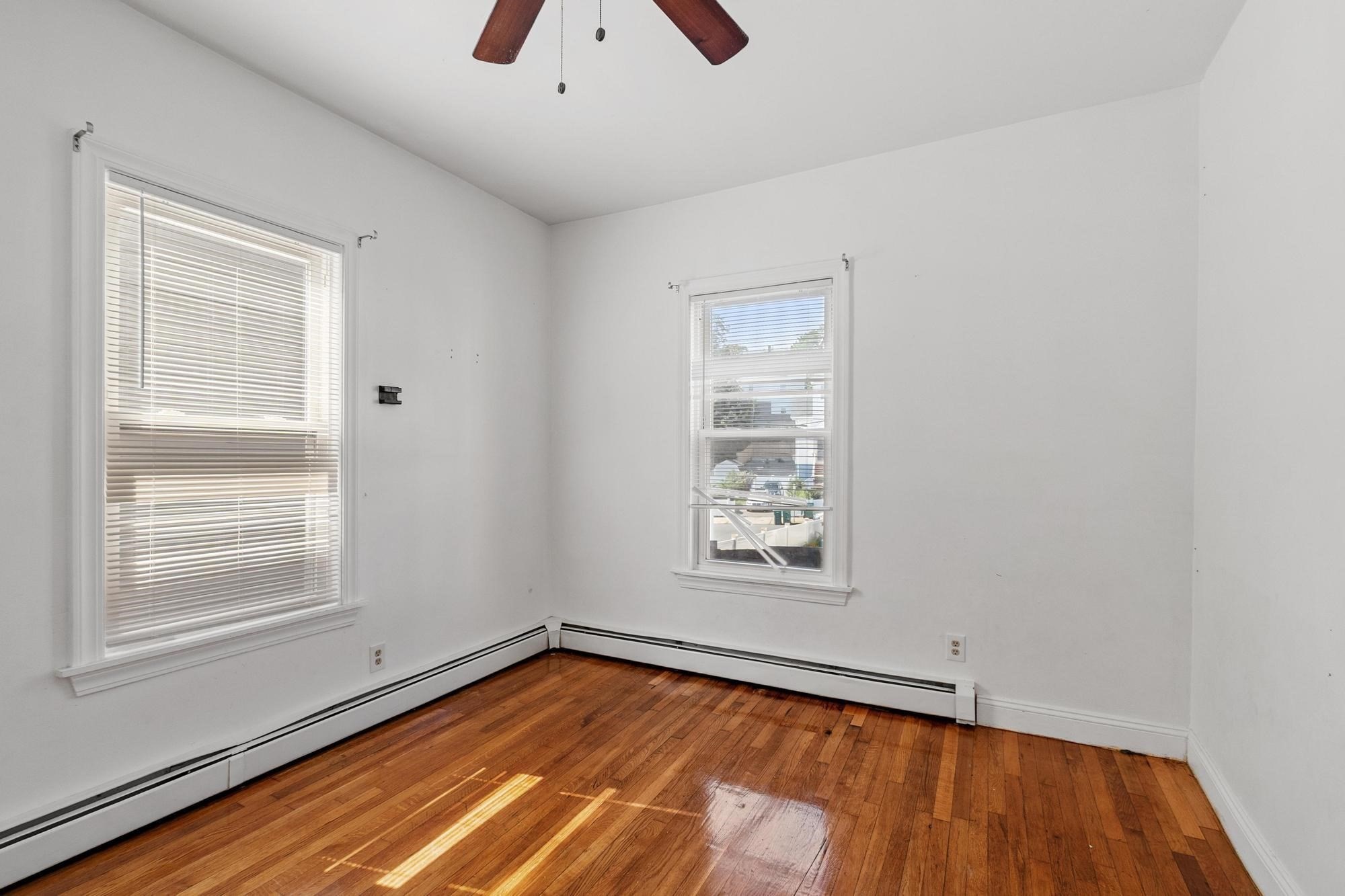 107 Hollingsworth St Property Photo 14