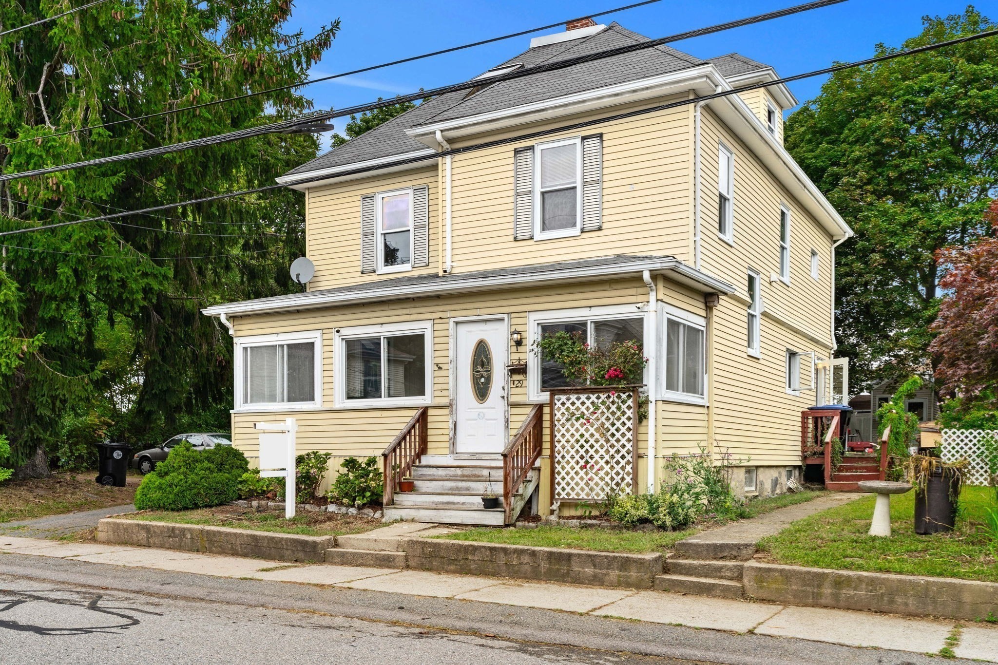 29 Eastern Ave Property Photo 2