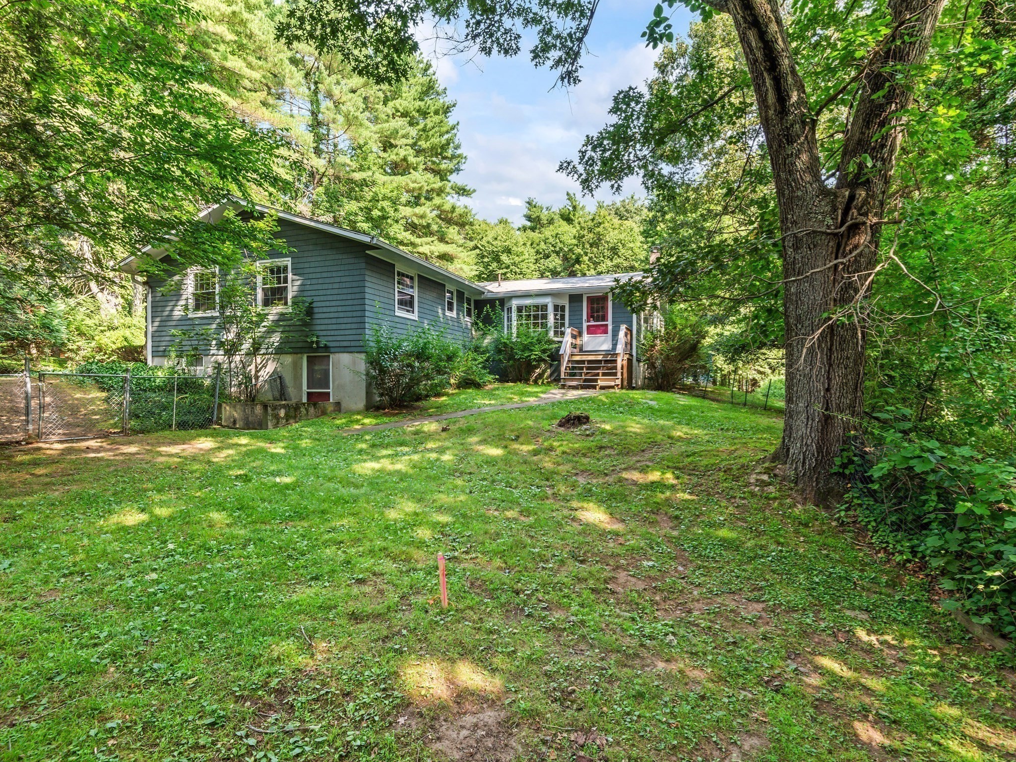 360 Wood St Property Photo 33