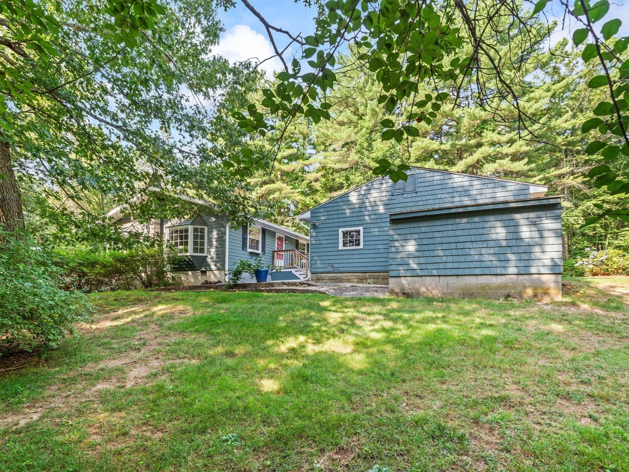 360 Wood St Property Photo 36