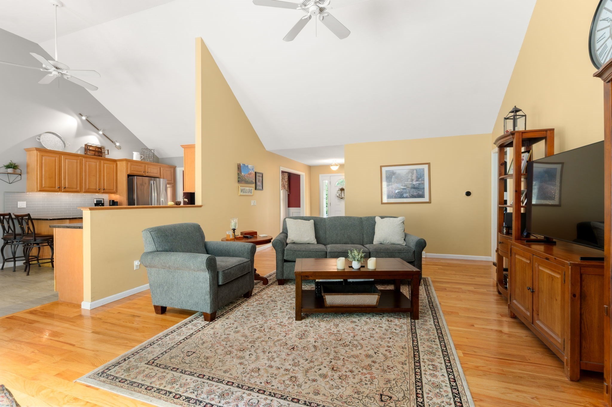 75 Hillcrest Circle Property Photo 8
