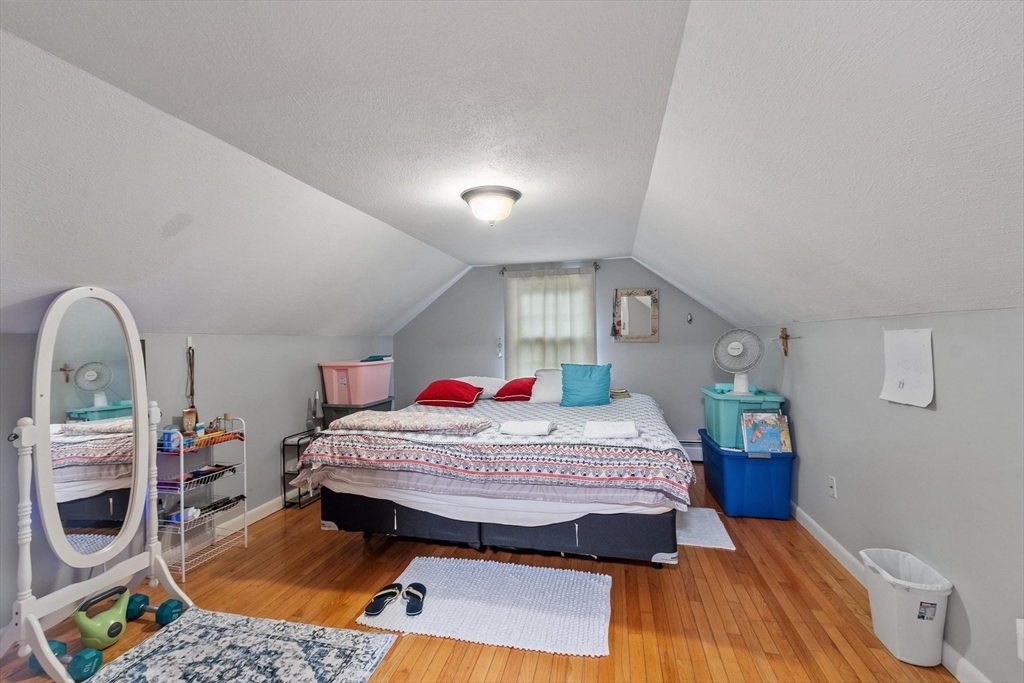 225 Golden Hill Ave Property Photo 30