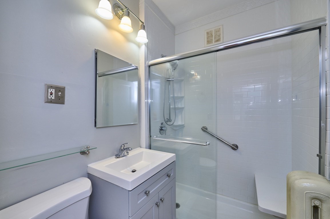12 Bellvista Rd # 1 Property Photo 8