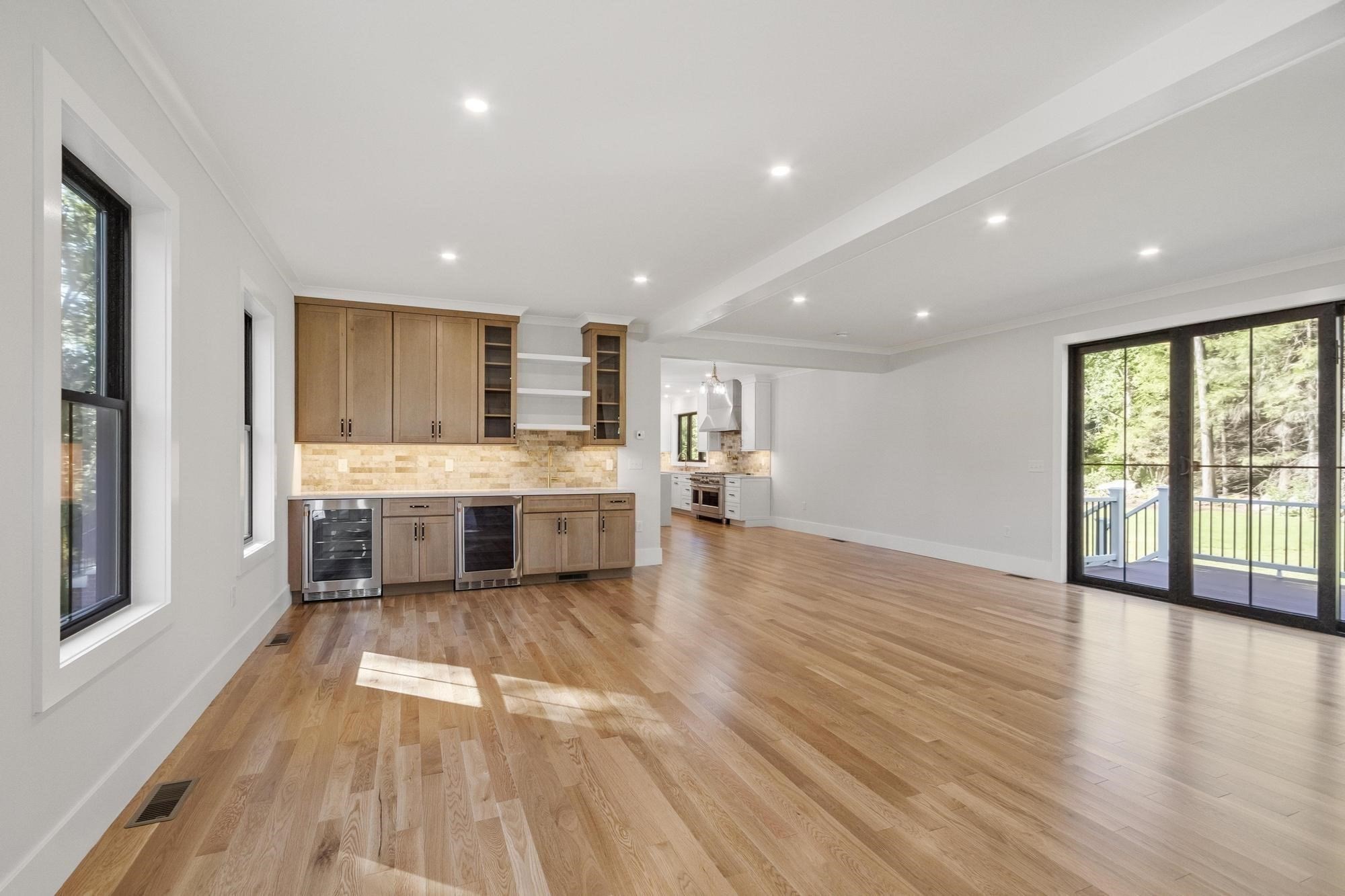 865 Johnson Street Property Photo 11