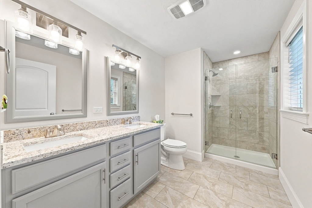 59 Waterford Cir Property Photo 8