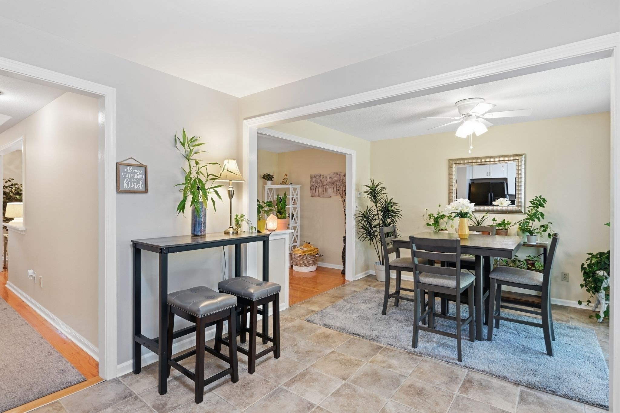 18 Mansion Woods Dr # D Property Photo 5