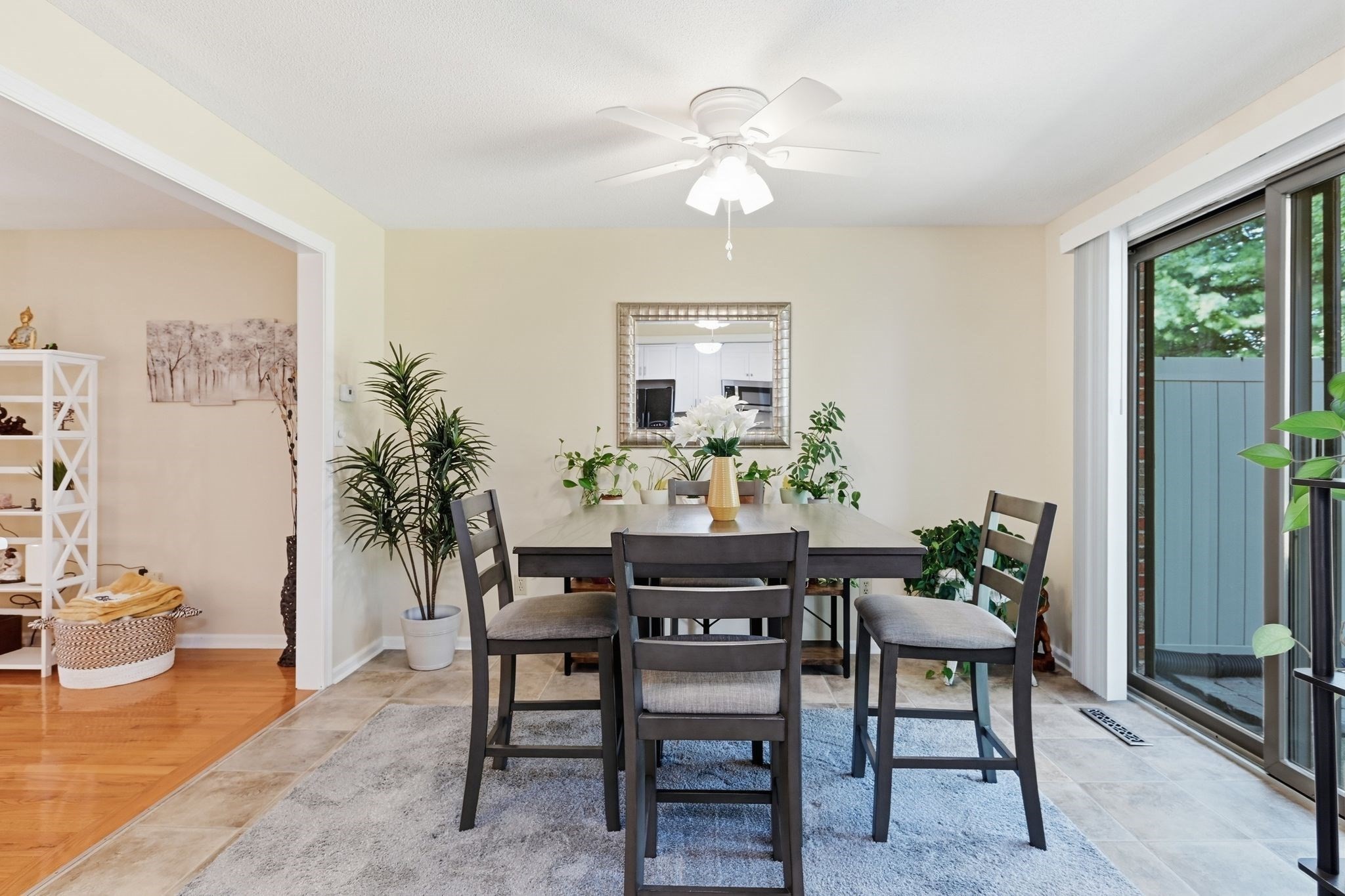 18 Mansion Woods Dr # D Property Photo 6