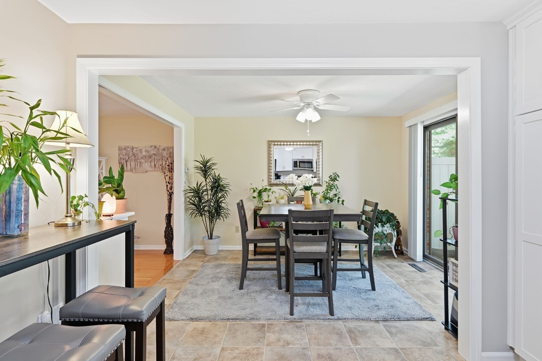 18 Mansion Woods Dr # D Property Photo 7