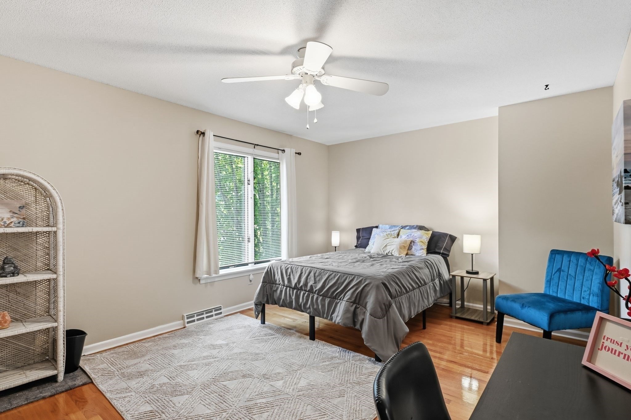 18 Mansion Woods Dr # D Property Photo 16