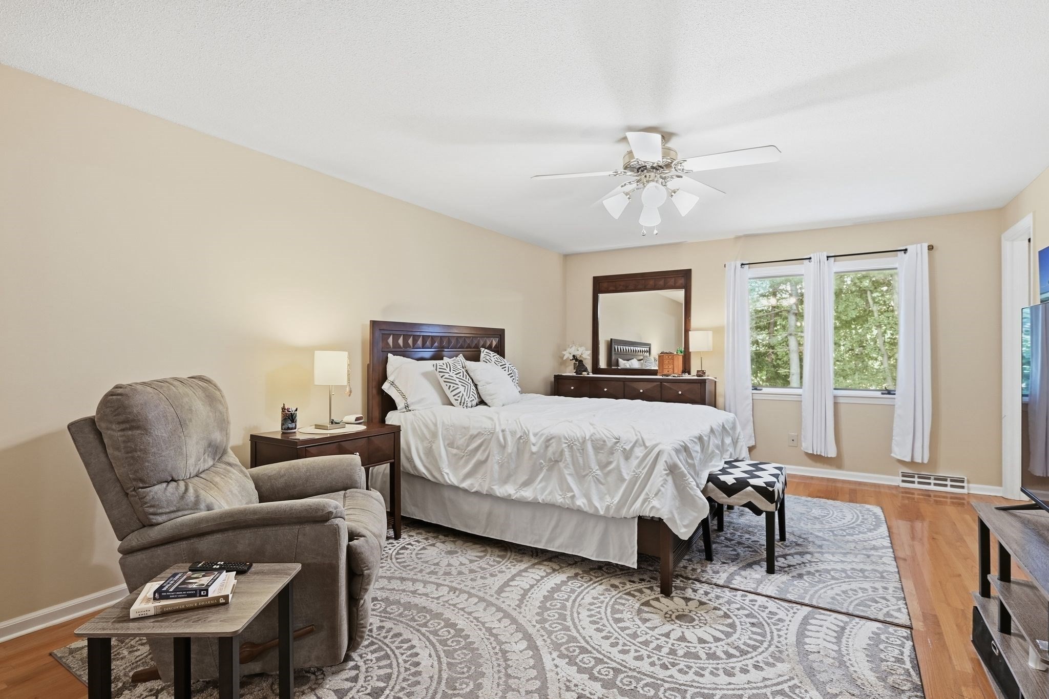 18 Mansion Woods Dr # D Property Photo 20