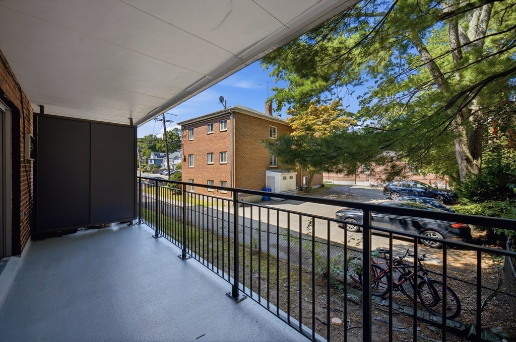 995 Massachusetts Ave # 206 Property Photo 8