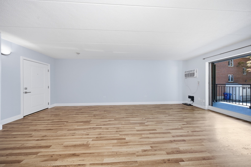995 Massachusetts Ave # 206 Property Photo 11