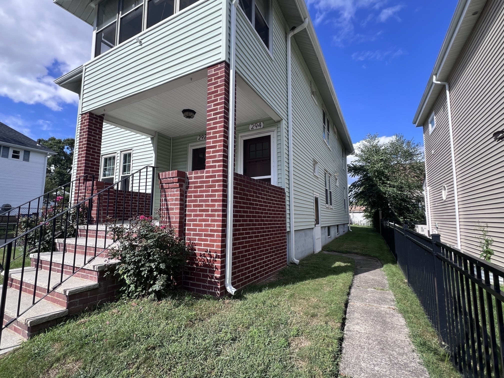 292 Beech # 1 Property Photo 15