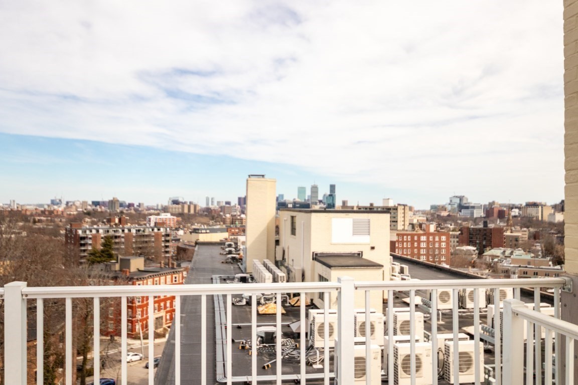 1450 Beacon St # 603 Property Photo 17