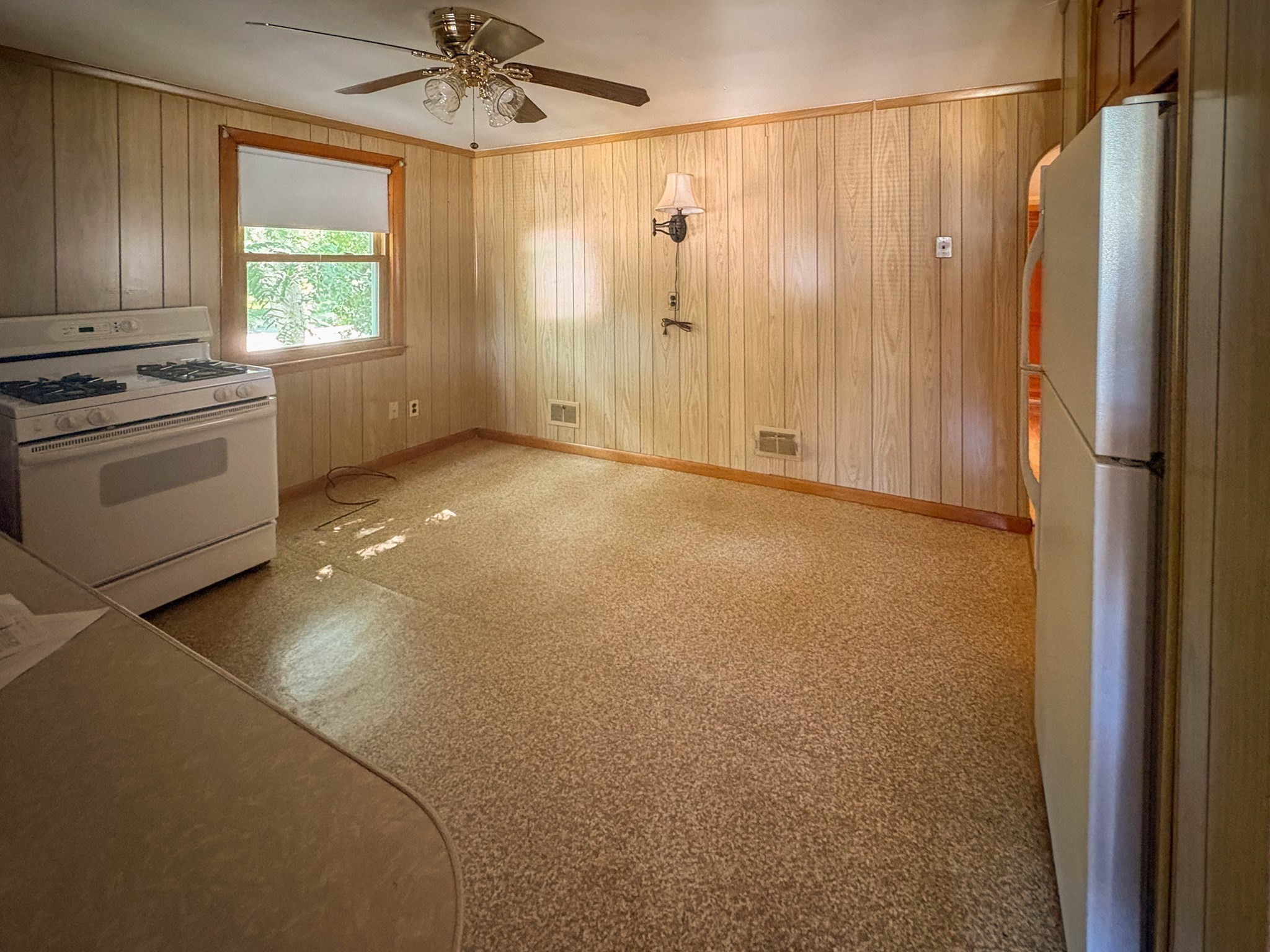 48 Home Street Property Photo 9