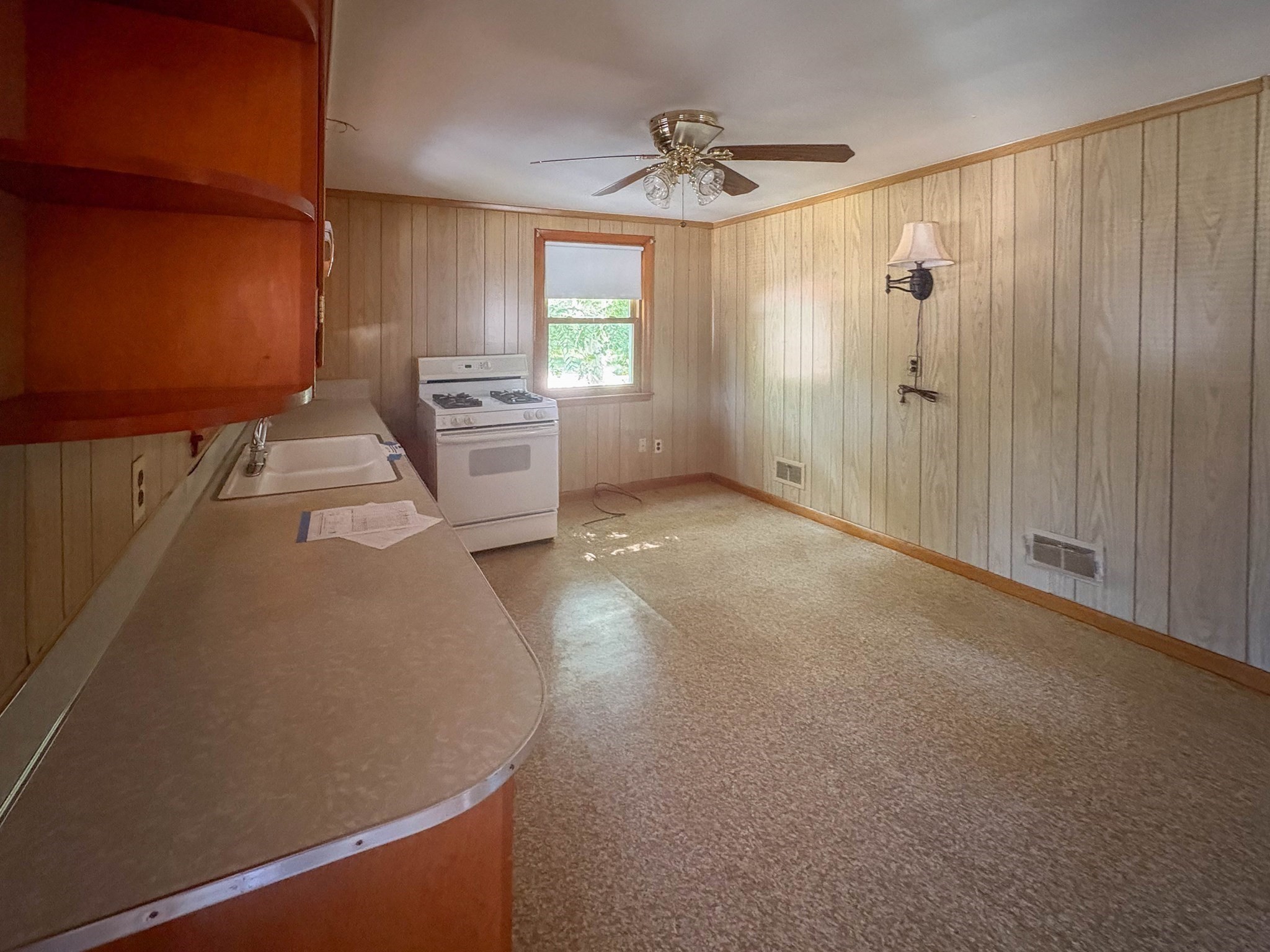 48 Home Street Property Photo 11