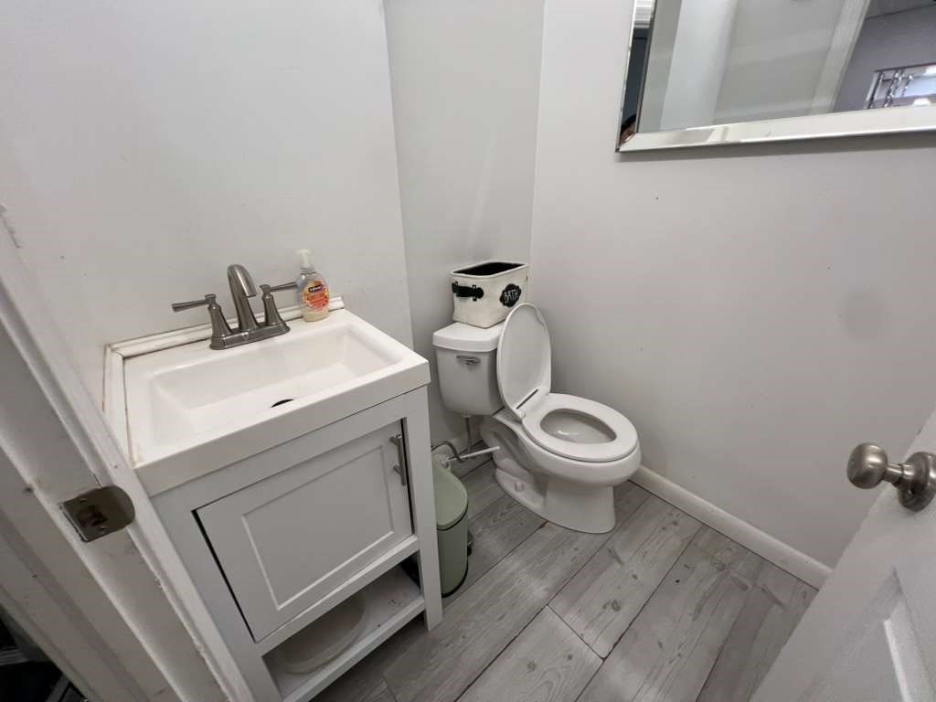 449 Broadway # A Property Photo 3