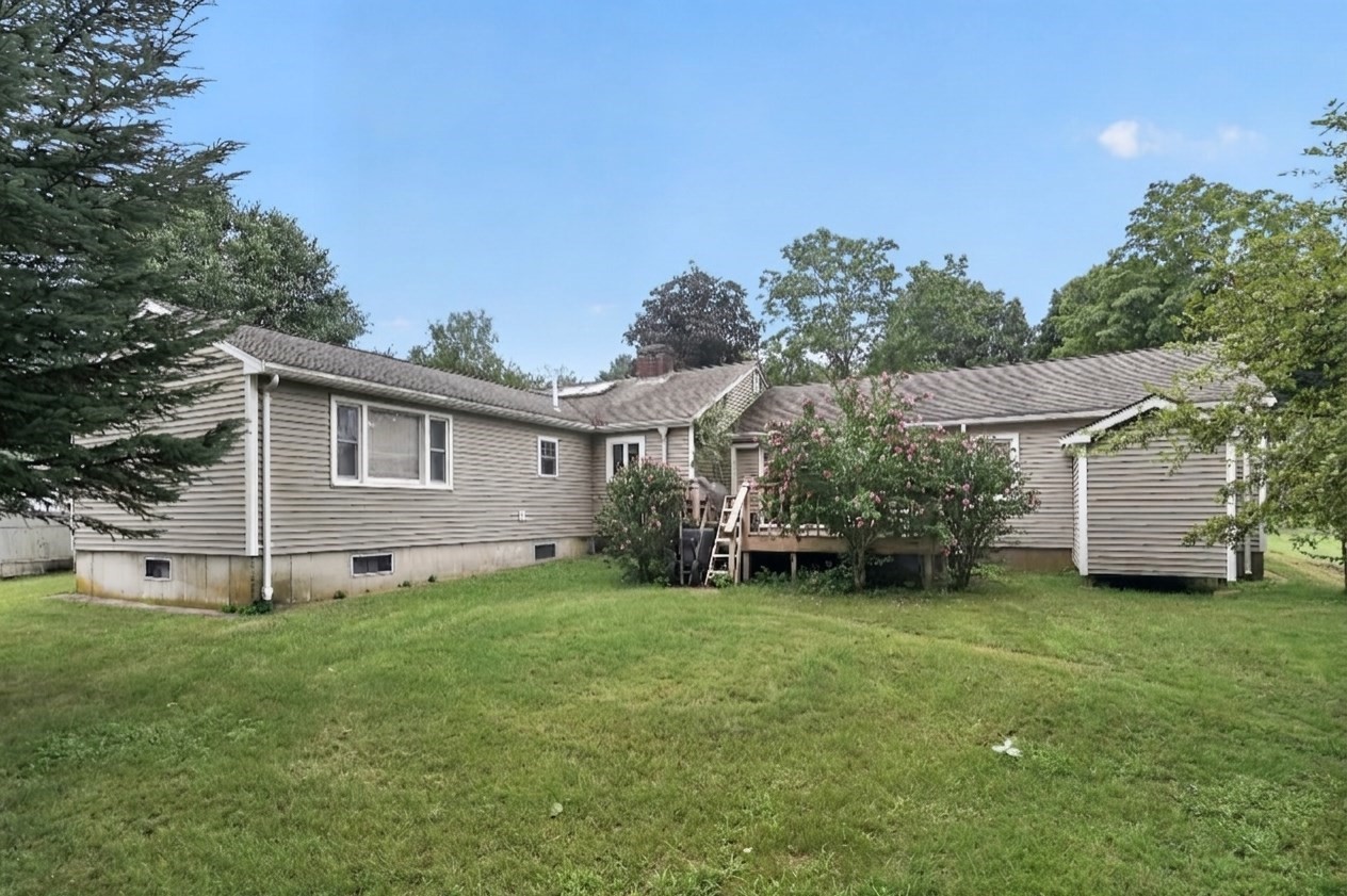 38 Dighton Ave Property Photo 19
