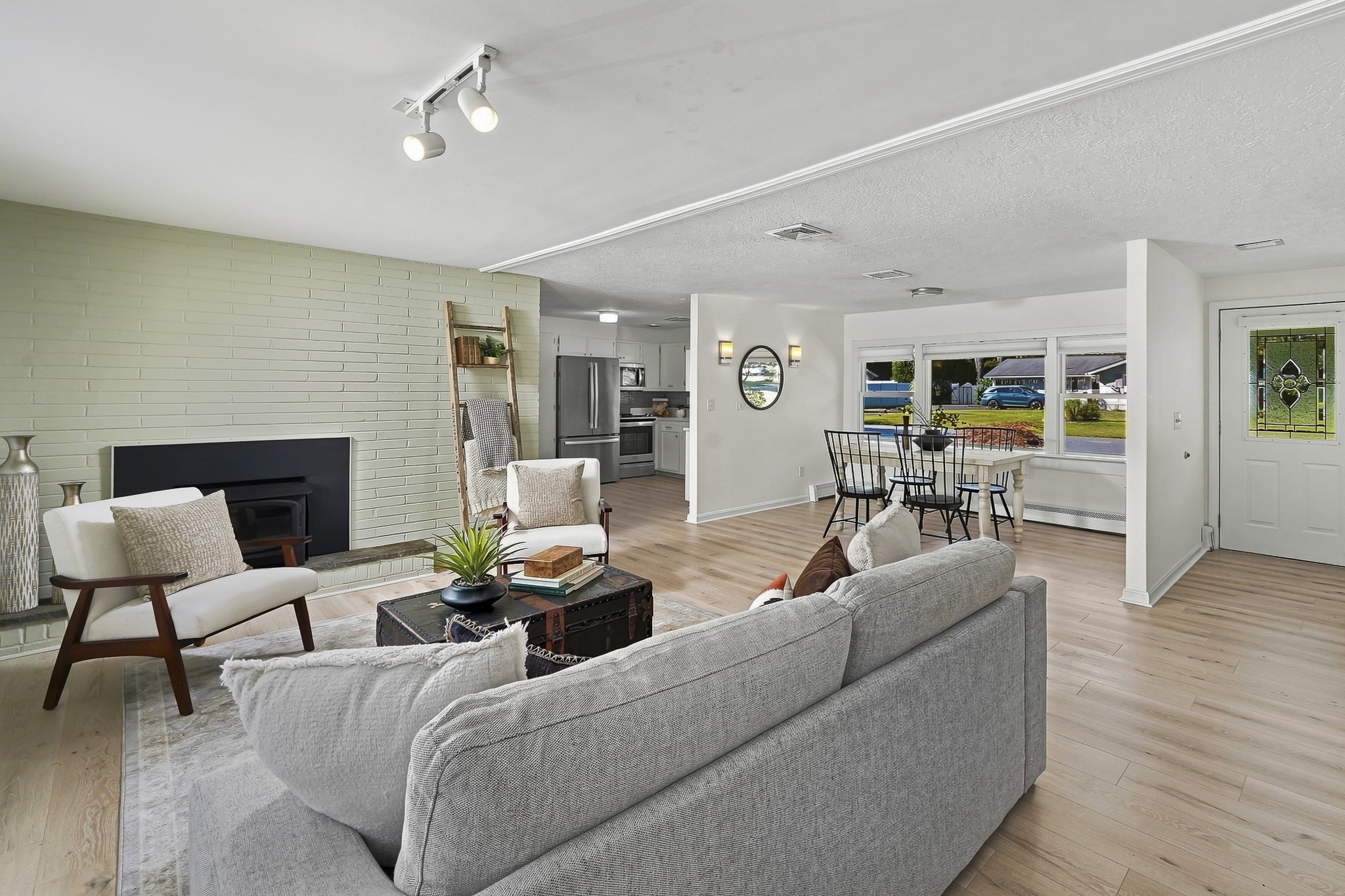4 Nadine Road Property Photo 6
