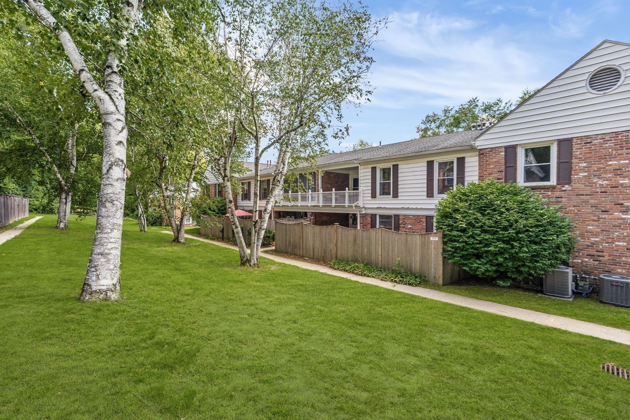 30 Halifax Ct # G Property Photo 1