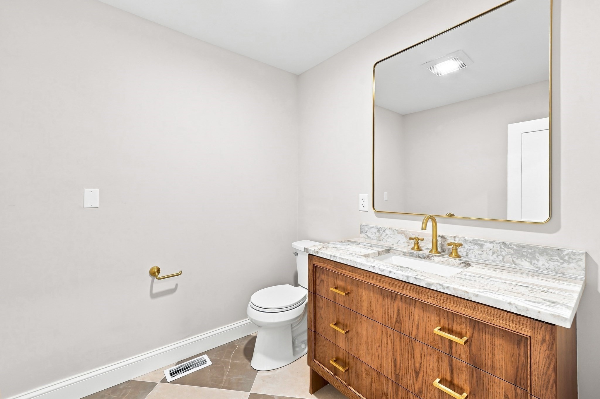 7 Viking Rd Property Photo 11