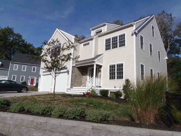 275 Chief Justice Cushing Highway # 2 Property Photo 1