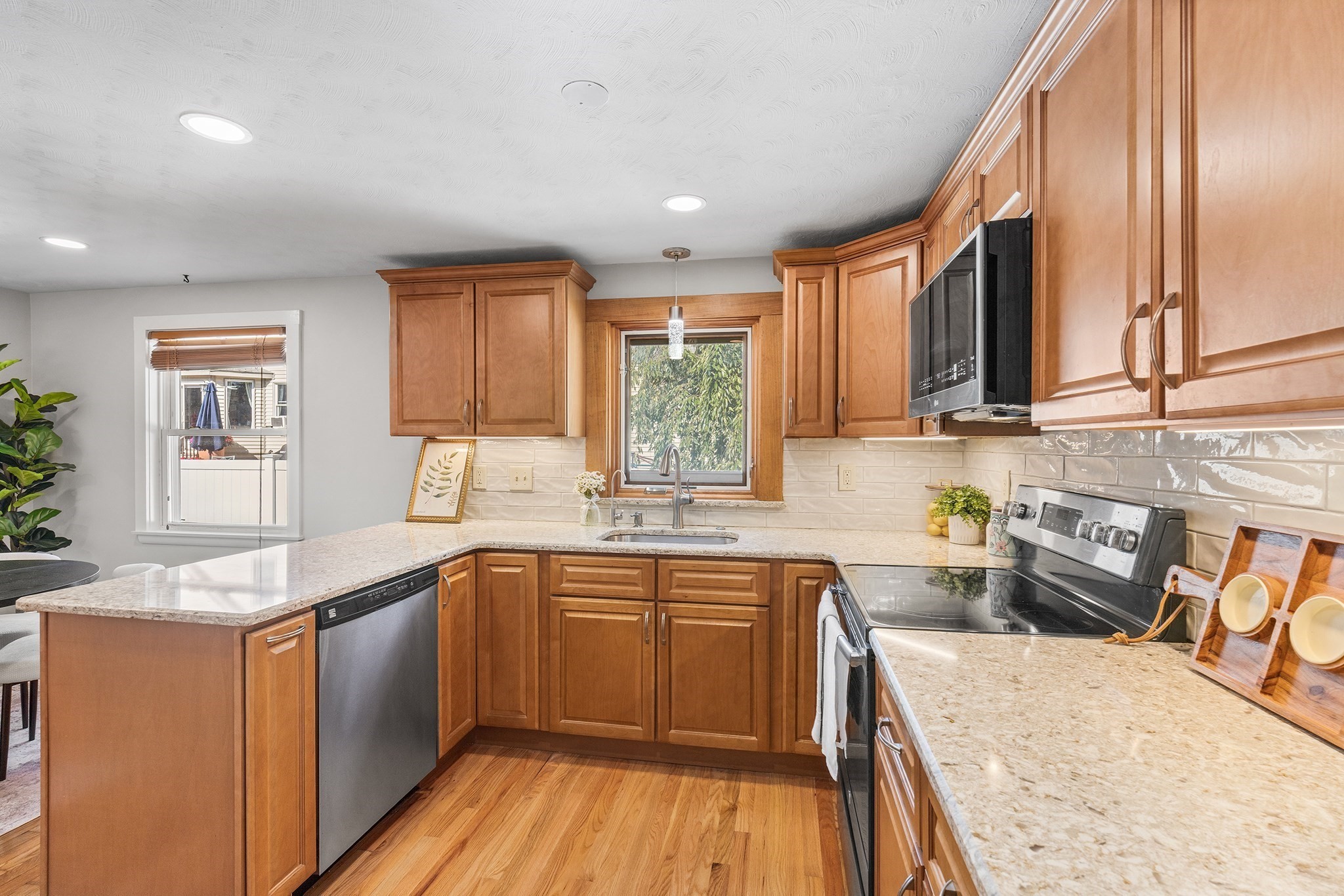 7 Puritan Rd Property Photo 11