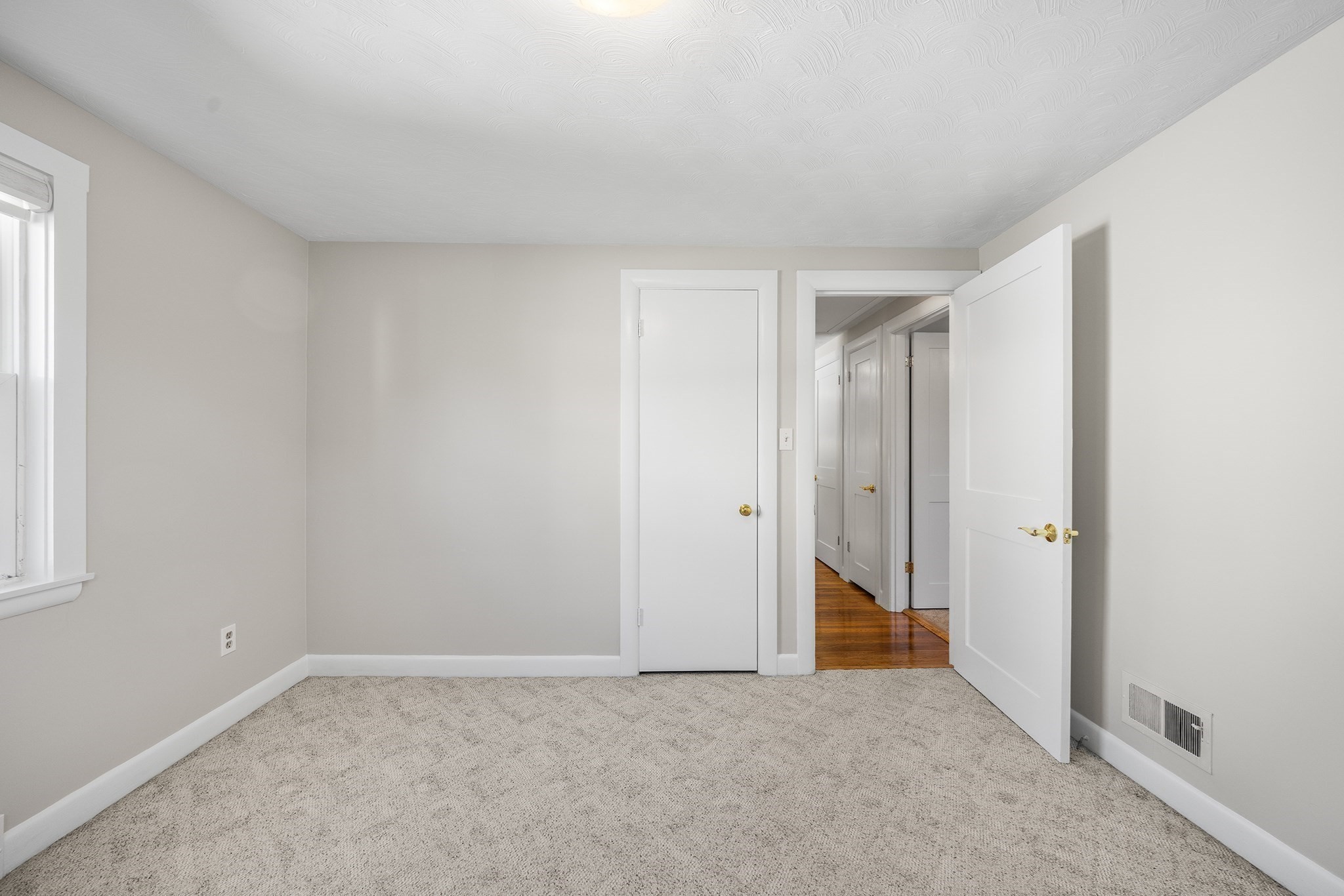 7 Puritan Rd Property Photo 20