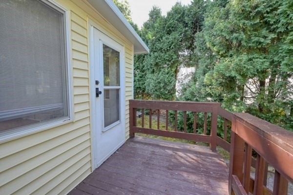 18 Birch St Property Photo 4