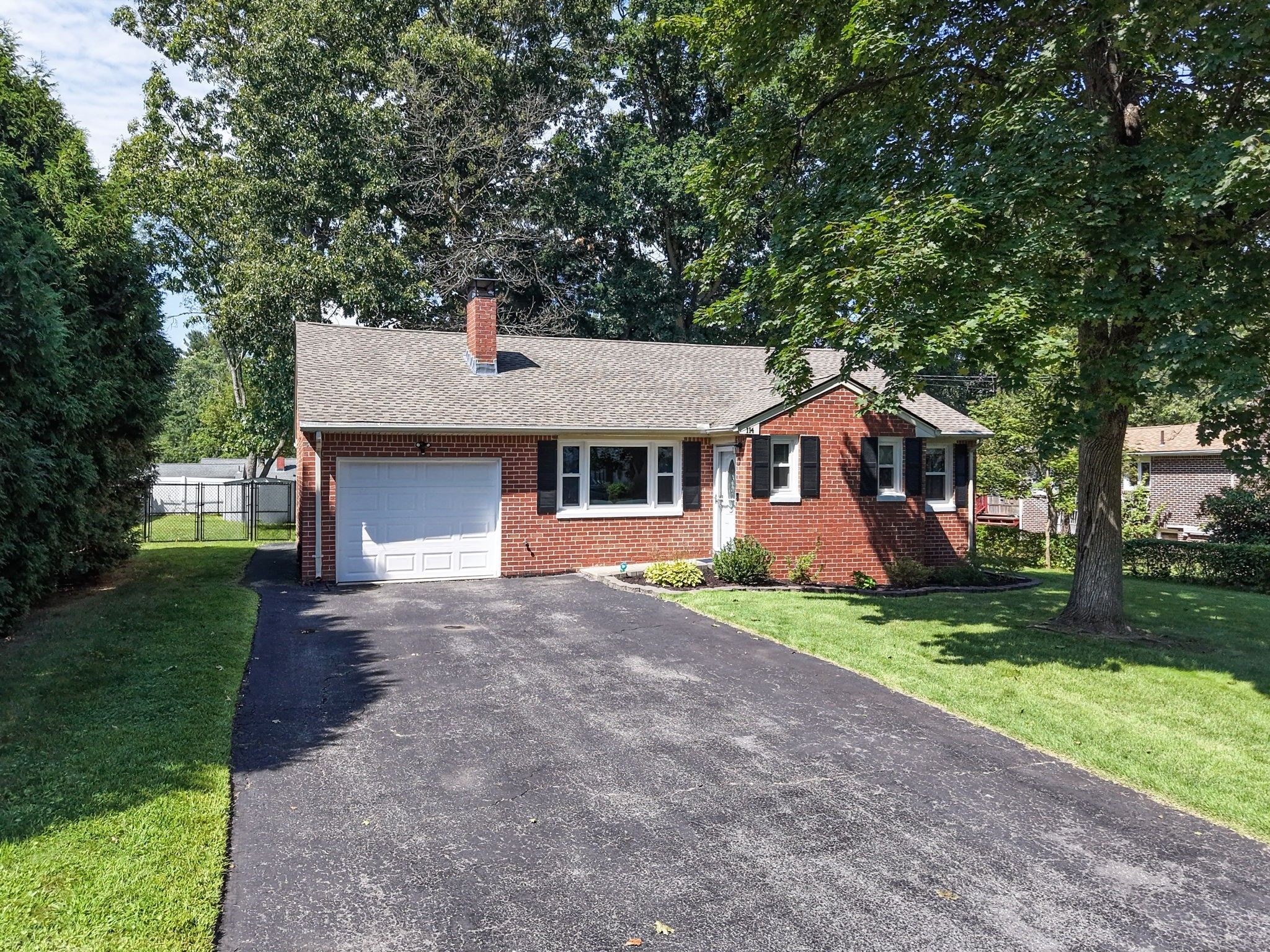114 Fenway Dr