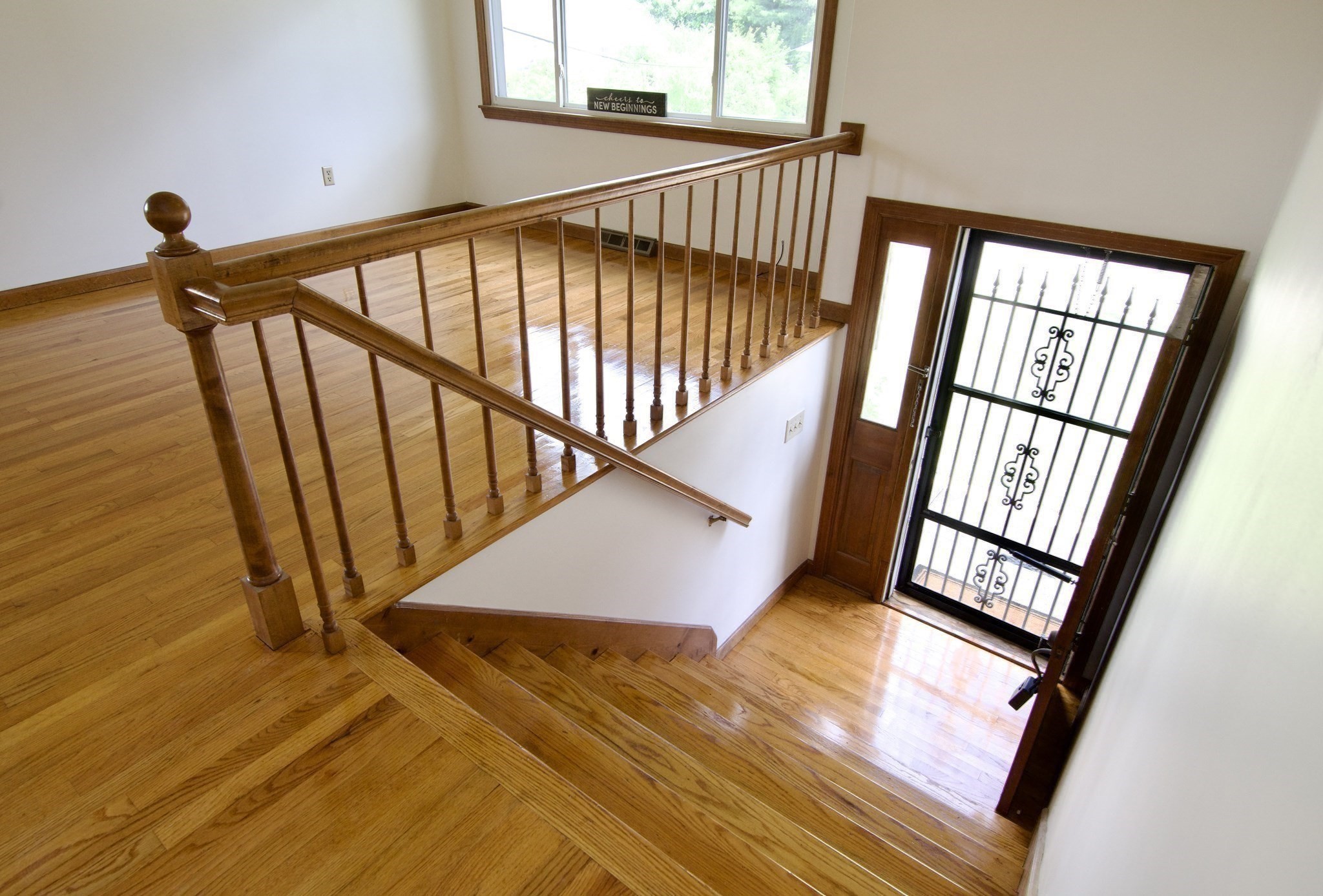 124 Mazarin Property Photo 3