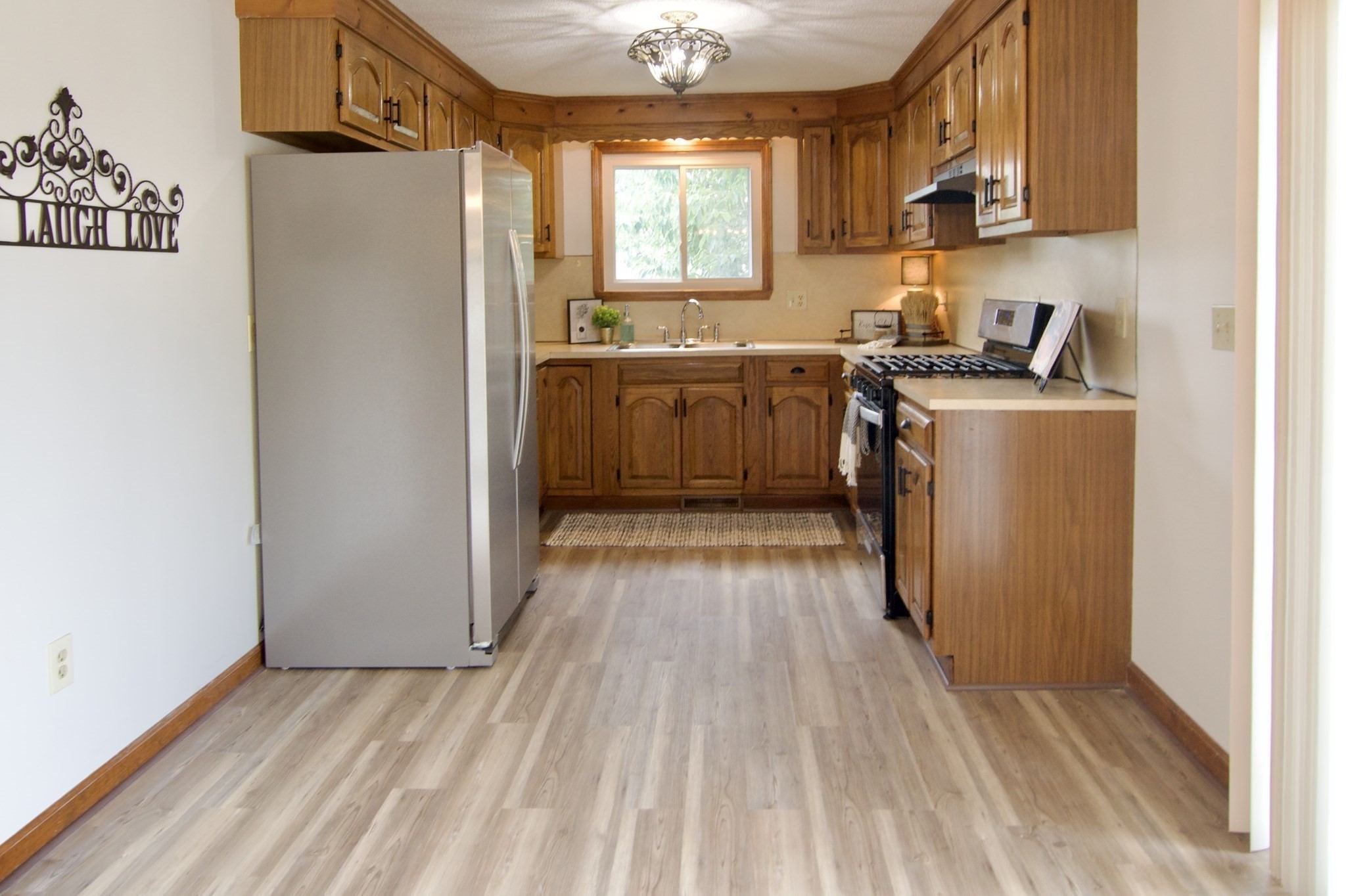 124 Mazarin Property Photo 13