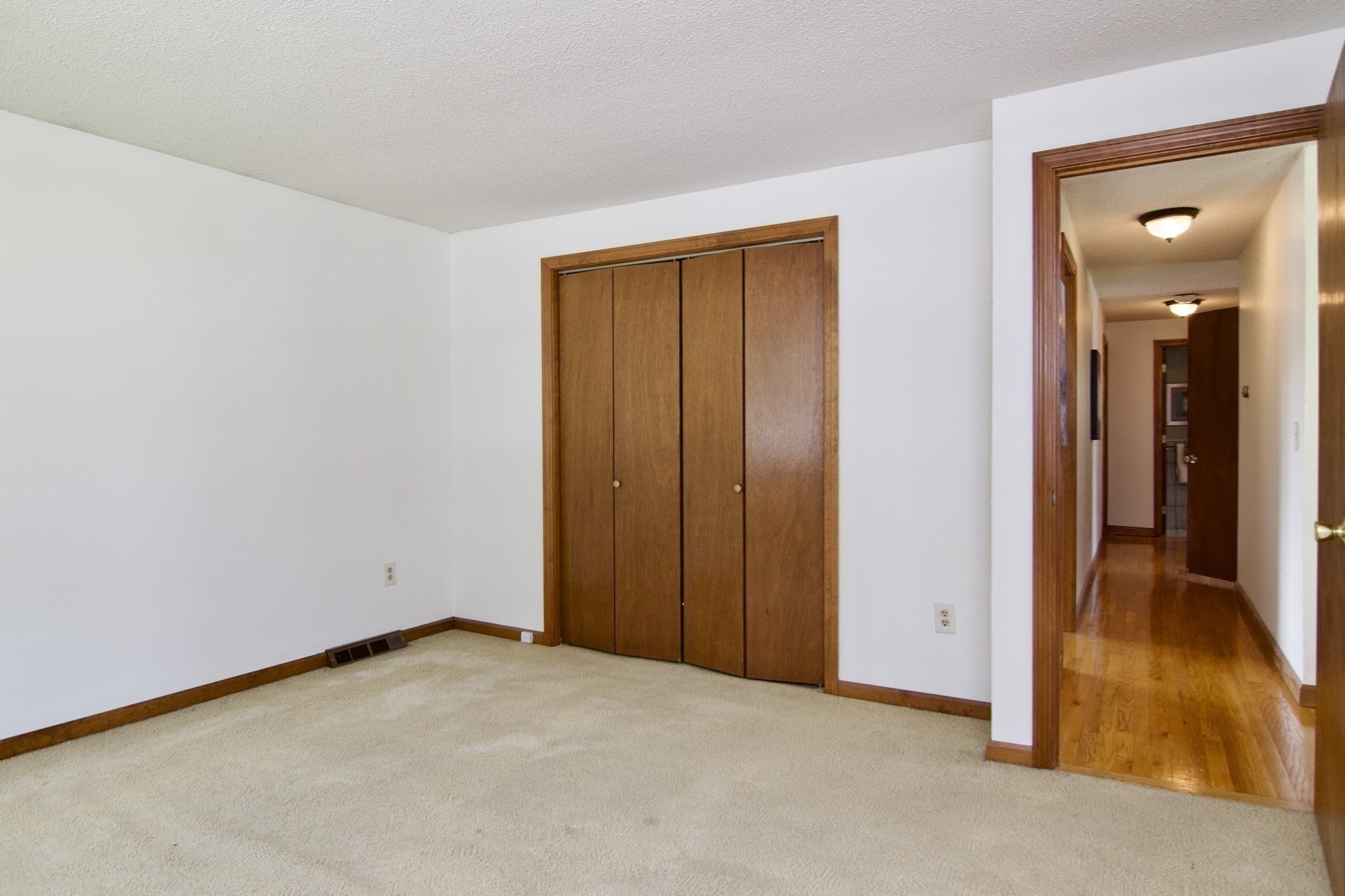 124 Mazarin Property Photo 21