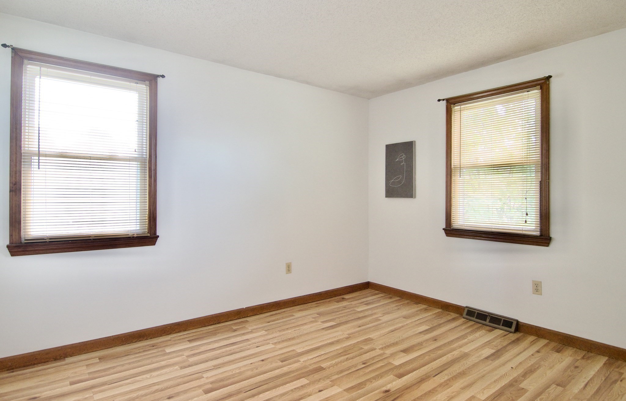 124 Mazarin Property Photo 26