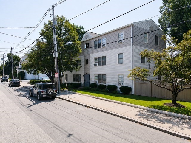 5 Washington St # 12 Property Photo 1