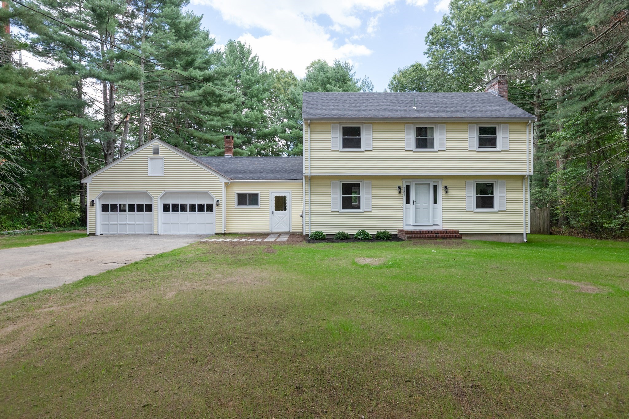 181 Lindsey St Property Photo 1