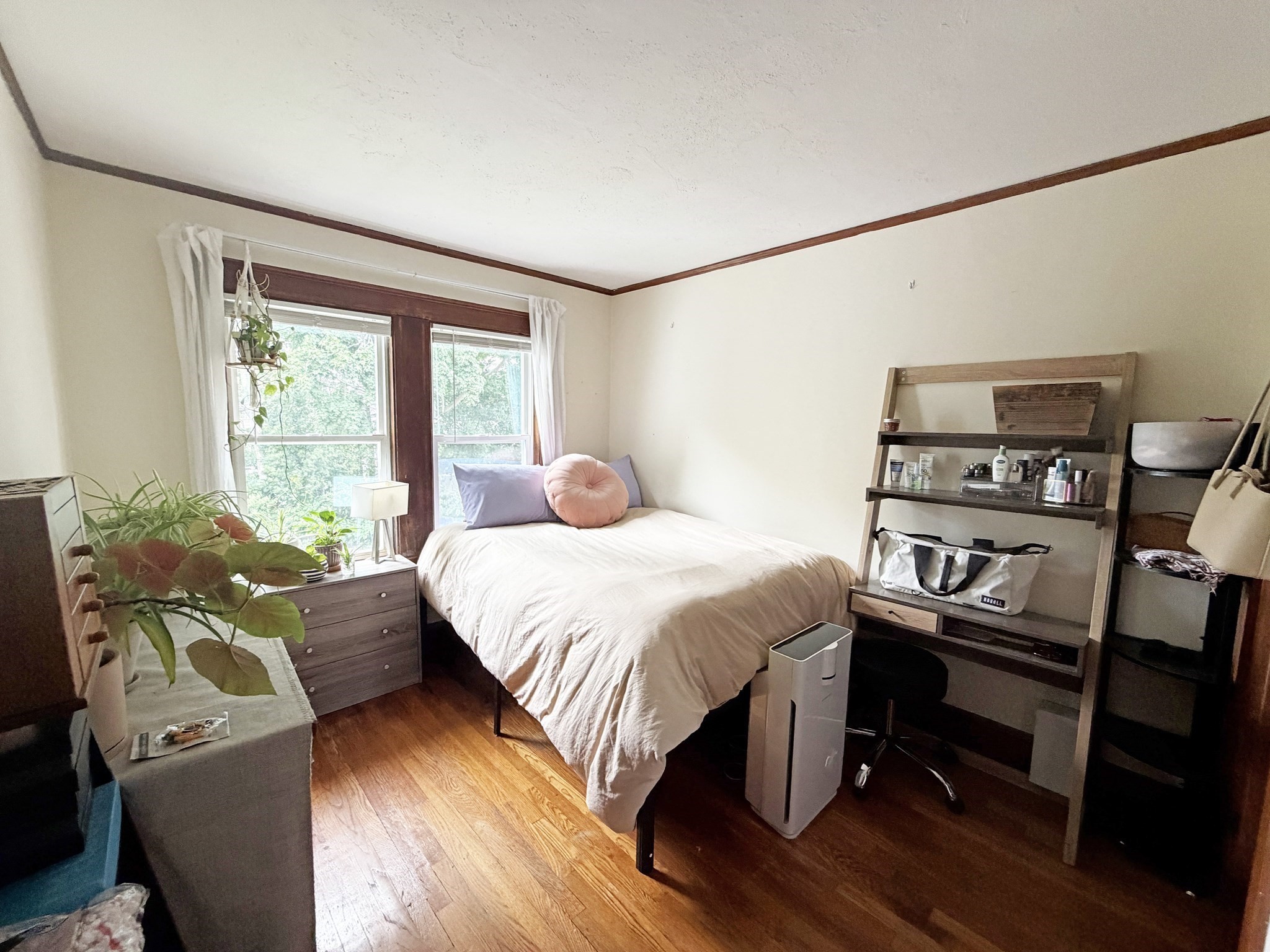 250-252 Robbins St # B Property Photo 11