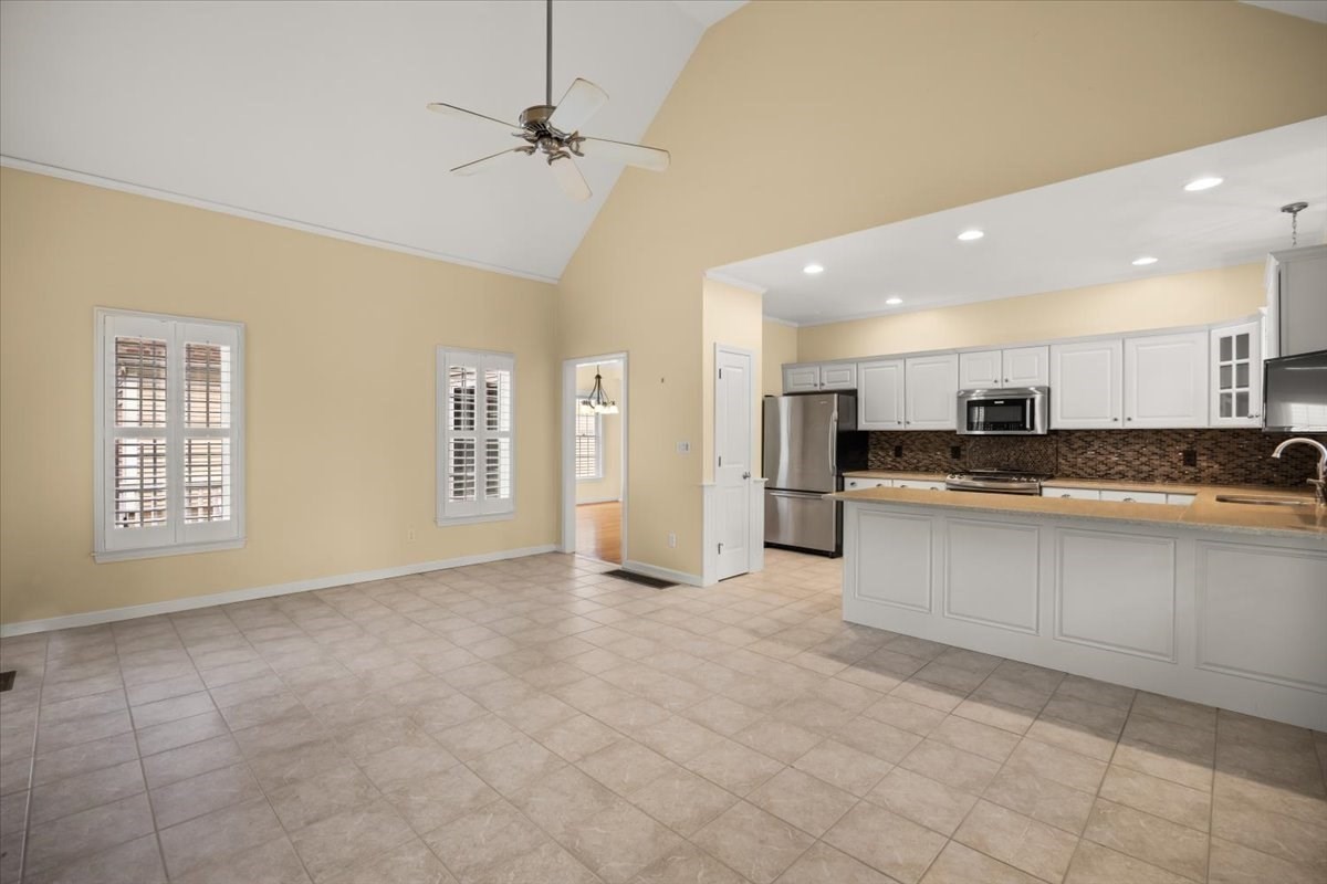 2 Sunflower Drive # 2 Property Photo 12