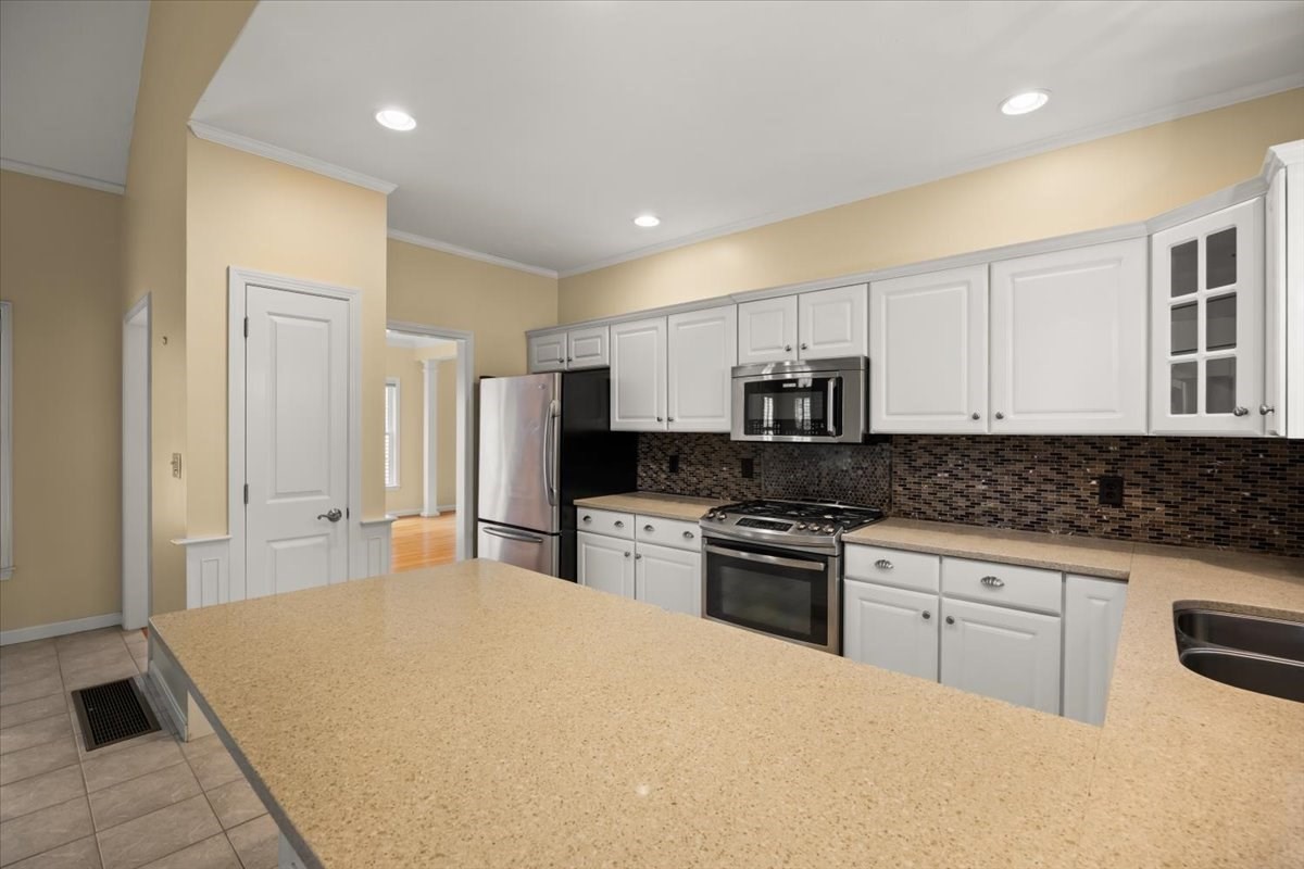 2 Sunflower Drive # 2 Property Photo 18