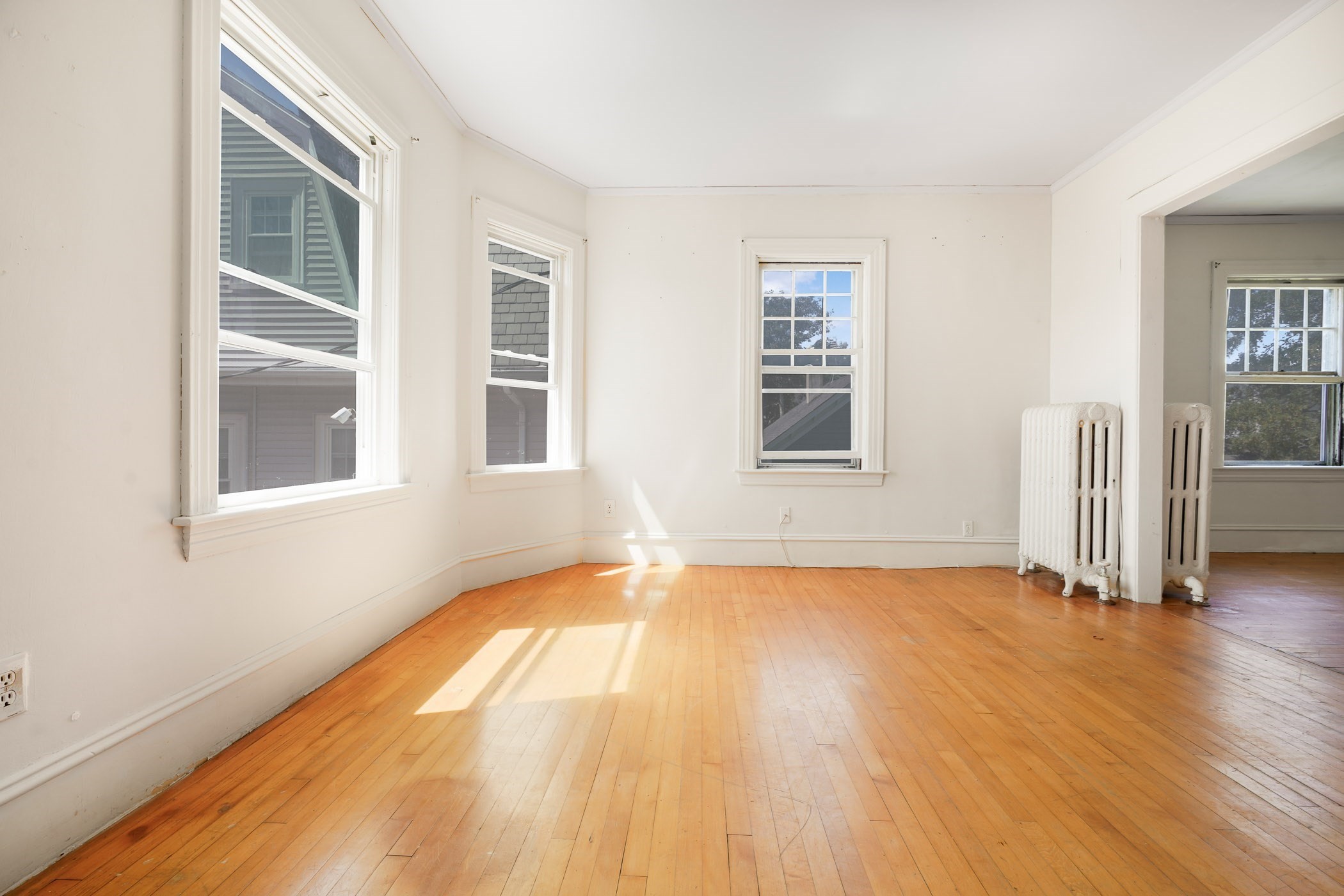 692 Walnut St Property Photo 14