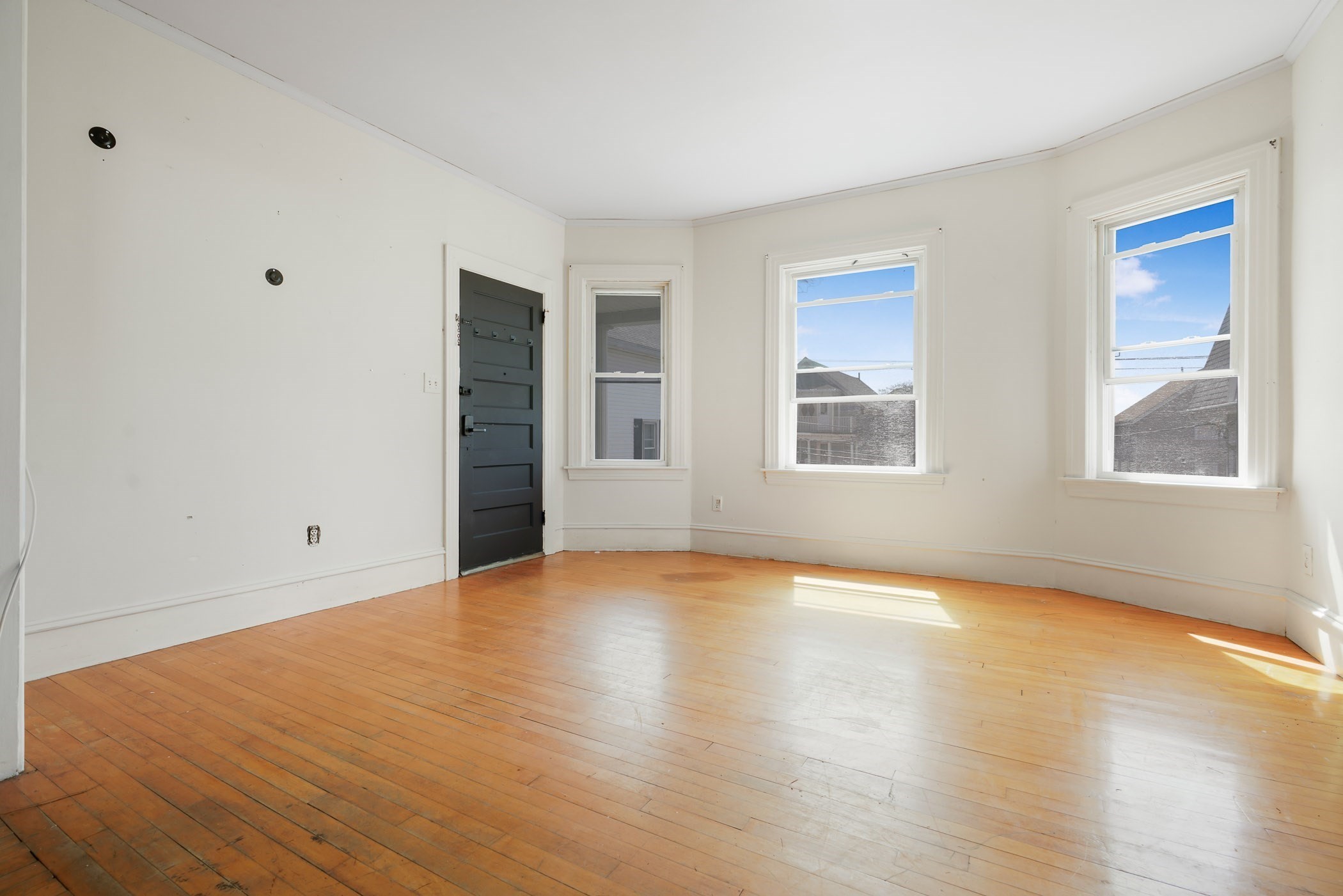 692 Walnut St Property Photo 15