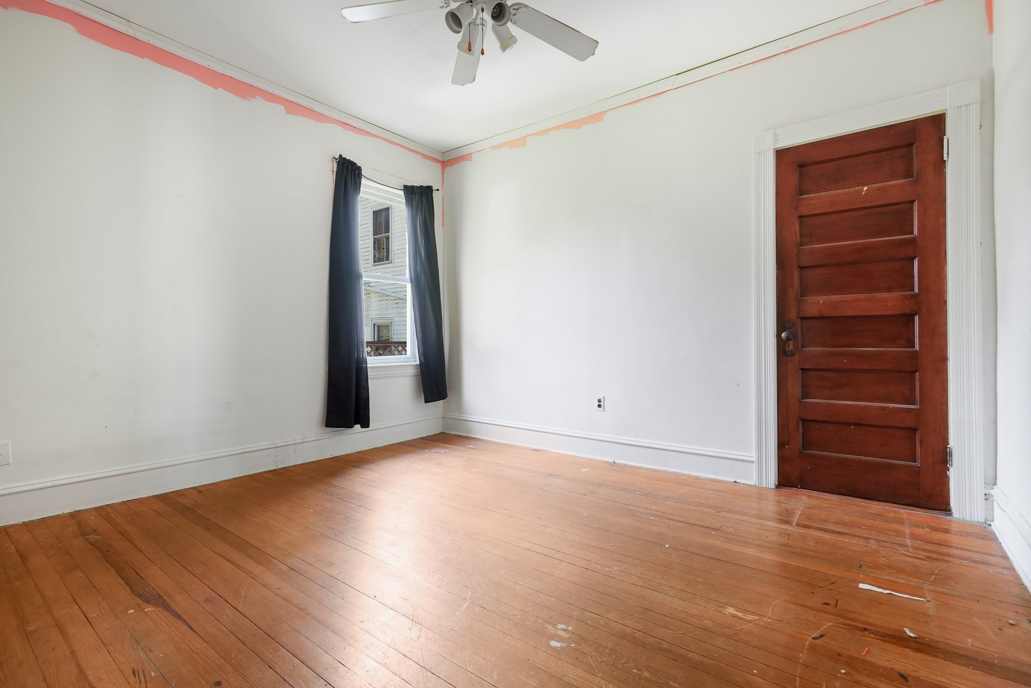 692 Walnut St Property Photo 17