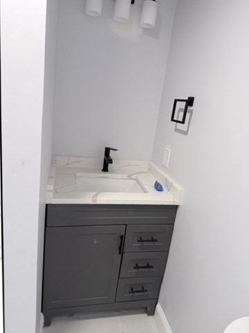 9 Maxwell Property Photo 14
